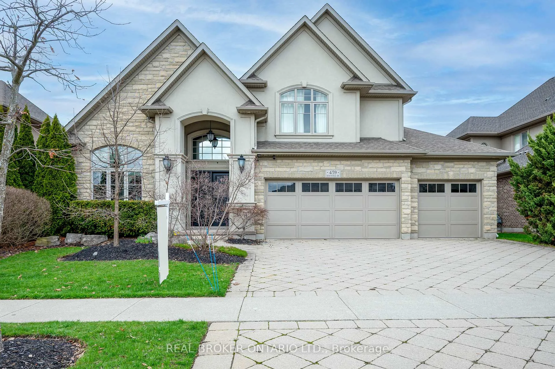 Photo 1 of 459 Deer Ridge Drive, Kitchener, Pioneer Tower West — HOMEH