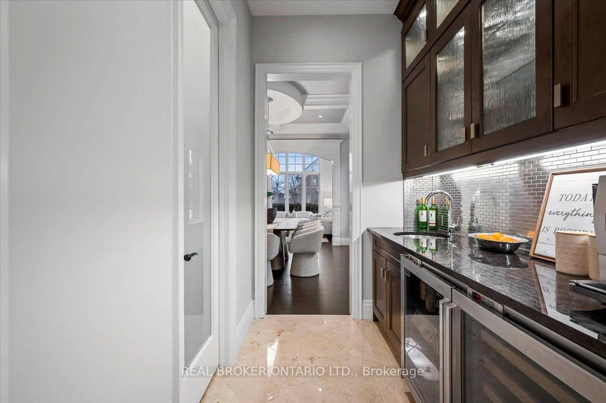 Photo 8 of 459 Deer Ridge Drive, Kitchener, Pioneer Tower West — HOMEH