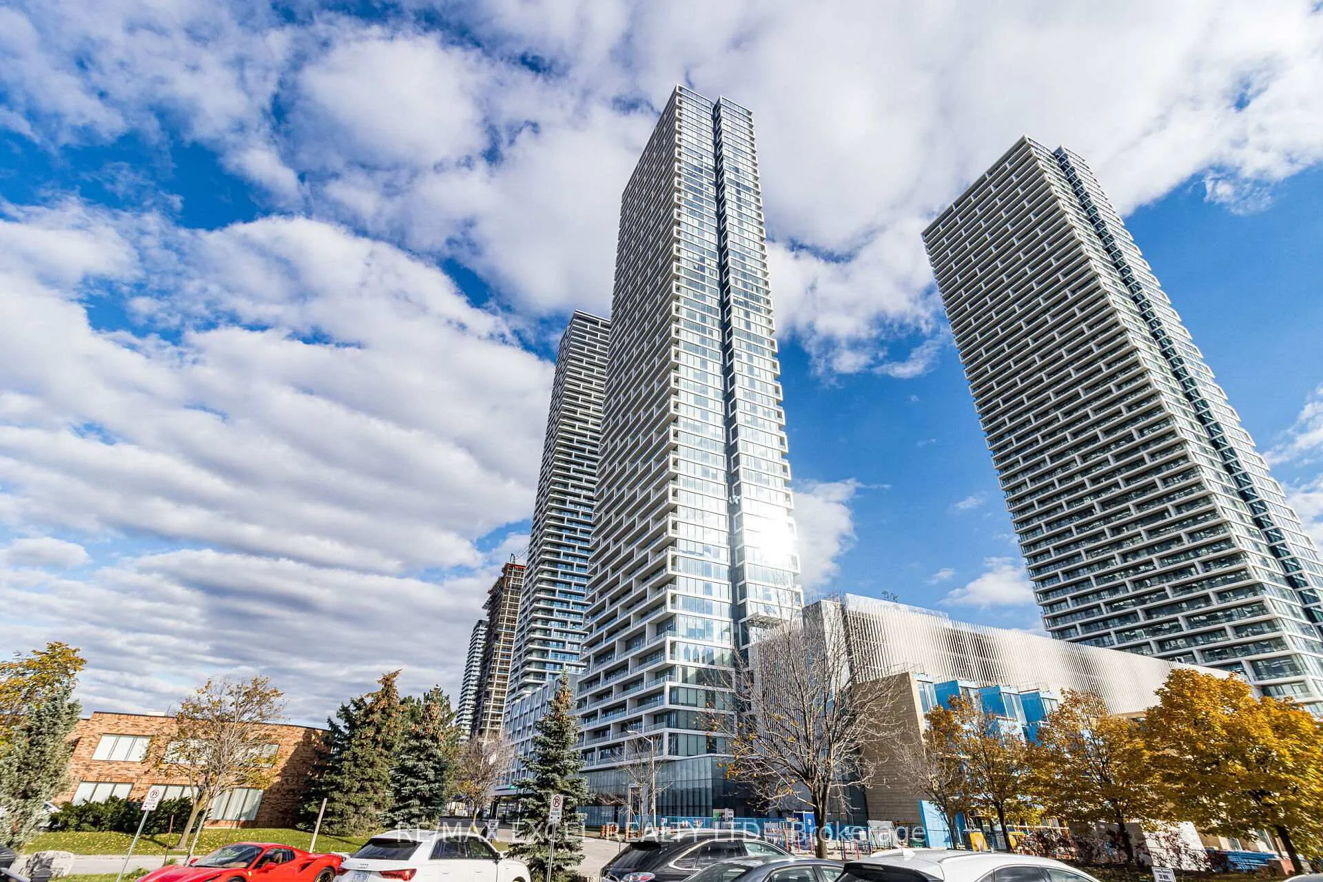 Front of Unit 1206, 898 Portage Parkway