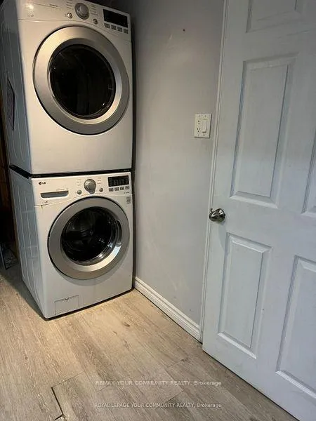 Photo 14 of 3237 Corry Crescent, Niagara Falls, Chippawa — HOMEH