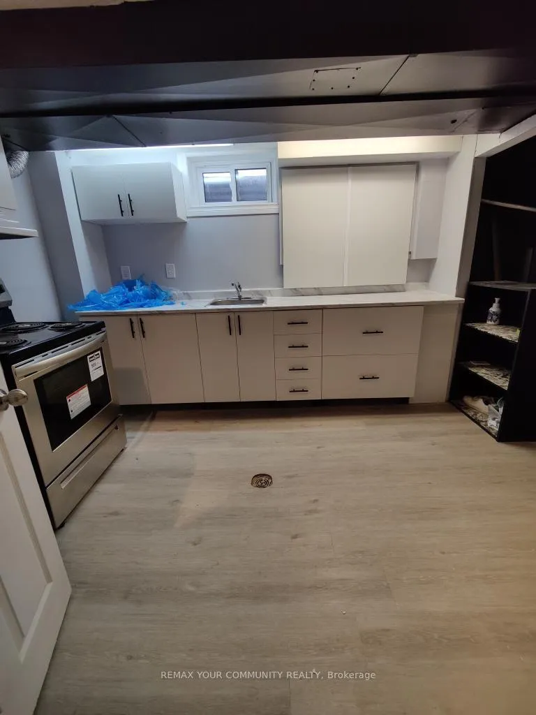 Photo 12 of 3237 Corry Crescent, Niagara Falls, Chippawa — HOMEH