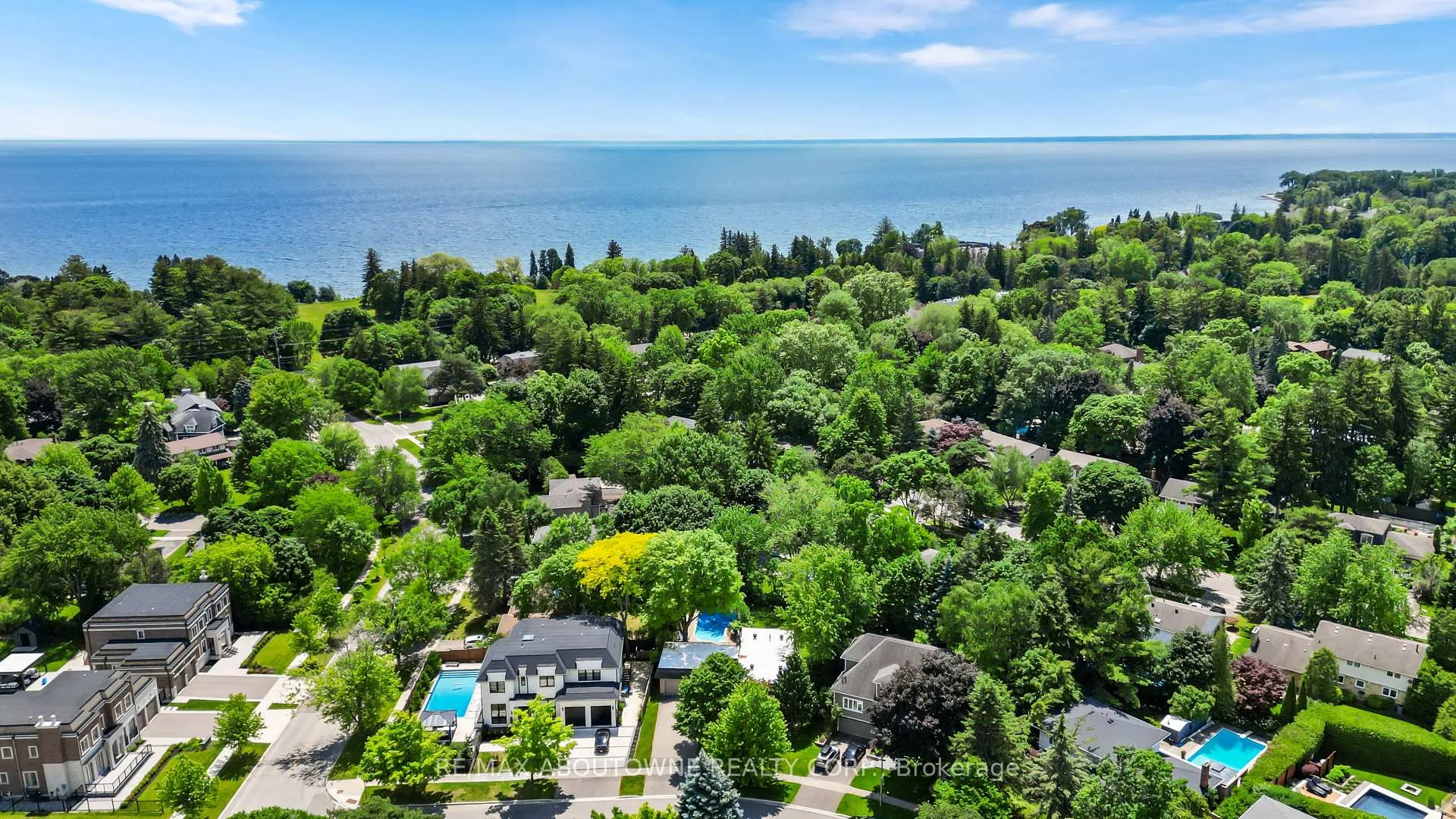 Photo 40 of 166 Castle Crescent, Oakville, Ford — HOMEH