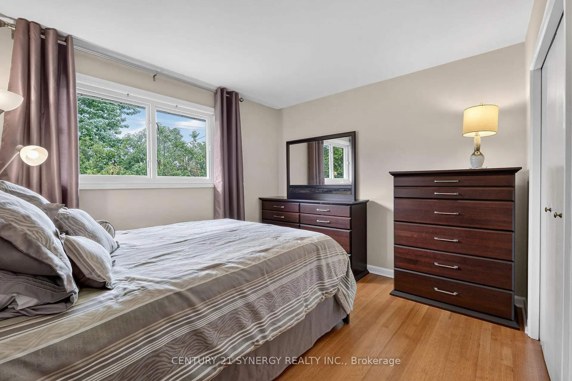 Photo 25 of 20 Sherry Lane, Ottawa, Manordale — HOMEH