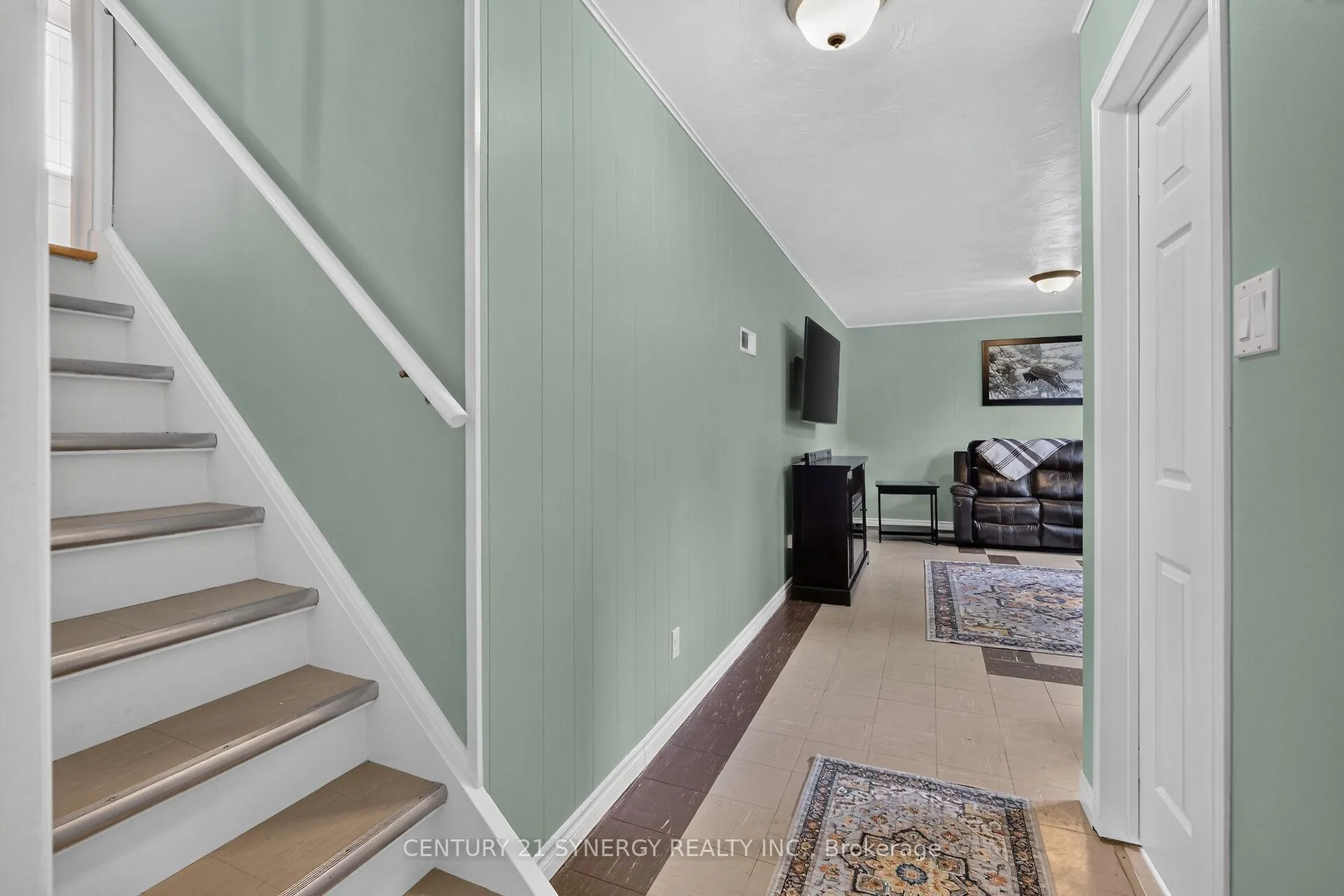 Photo 35 of 20 Sherry Lane, Ottawa, Manordale — HOMEH