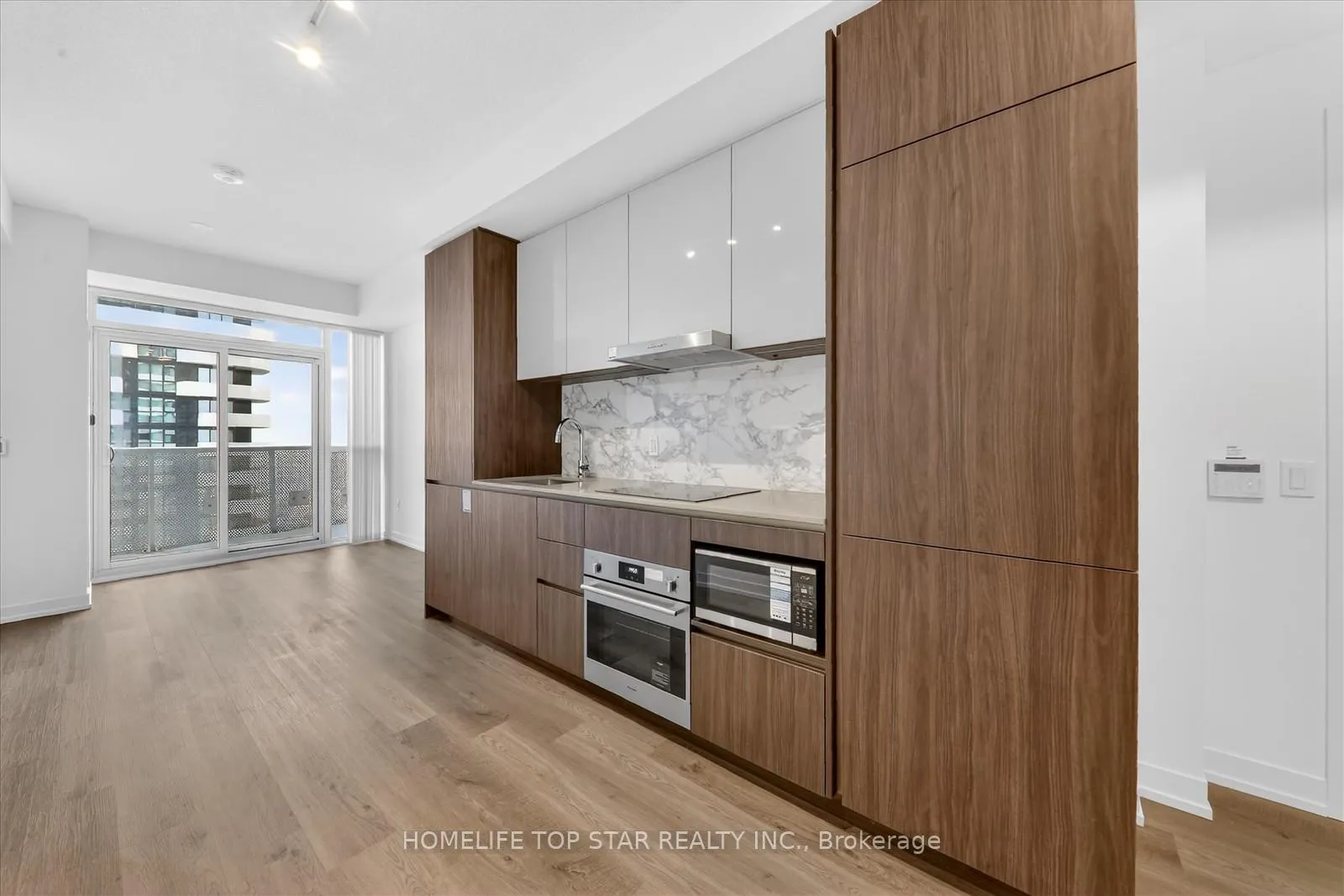 Photo 14 of Unit 5601, 8 Interchange Way, Vaughan, Vaughan Corporate Centre — HOMEH