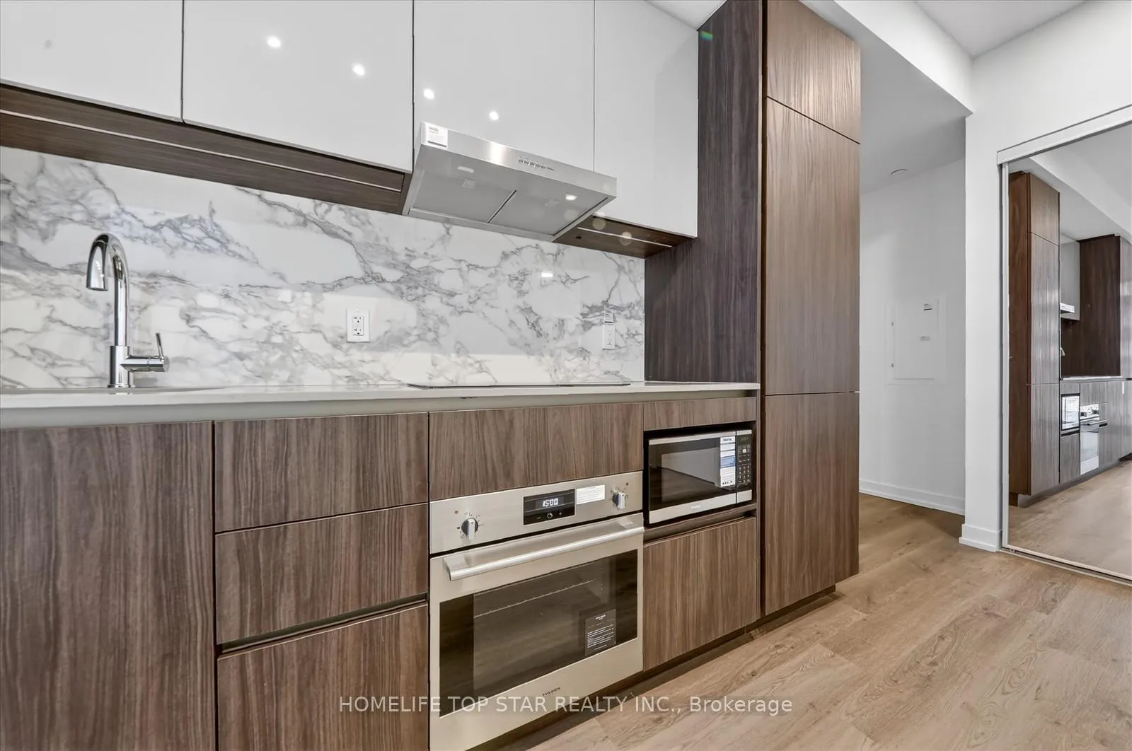 Photo 17 of Unit 5601, 8 Interchange Way, Vaughan, Vaughan Corporate Centre — HOMEH