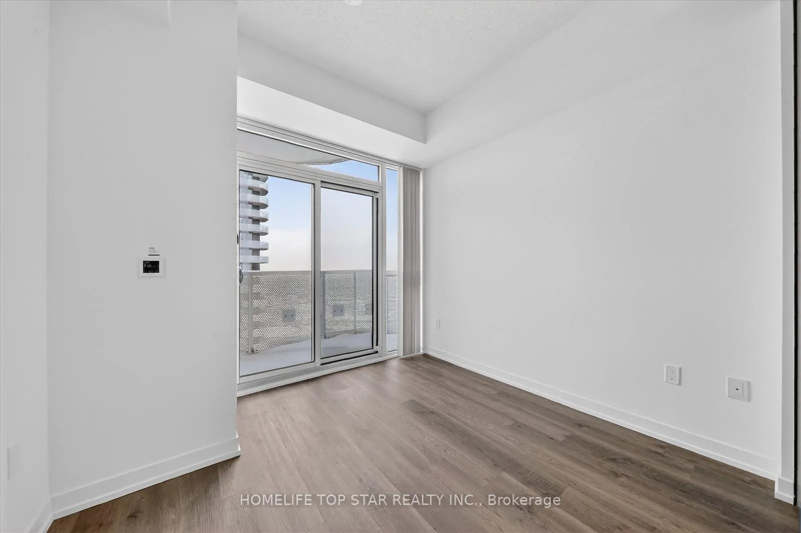 Photo 20 of Unit 5601, 8 Interchange Way, Vaughan, Vaughan Corporate Centre — HOMEH