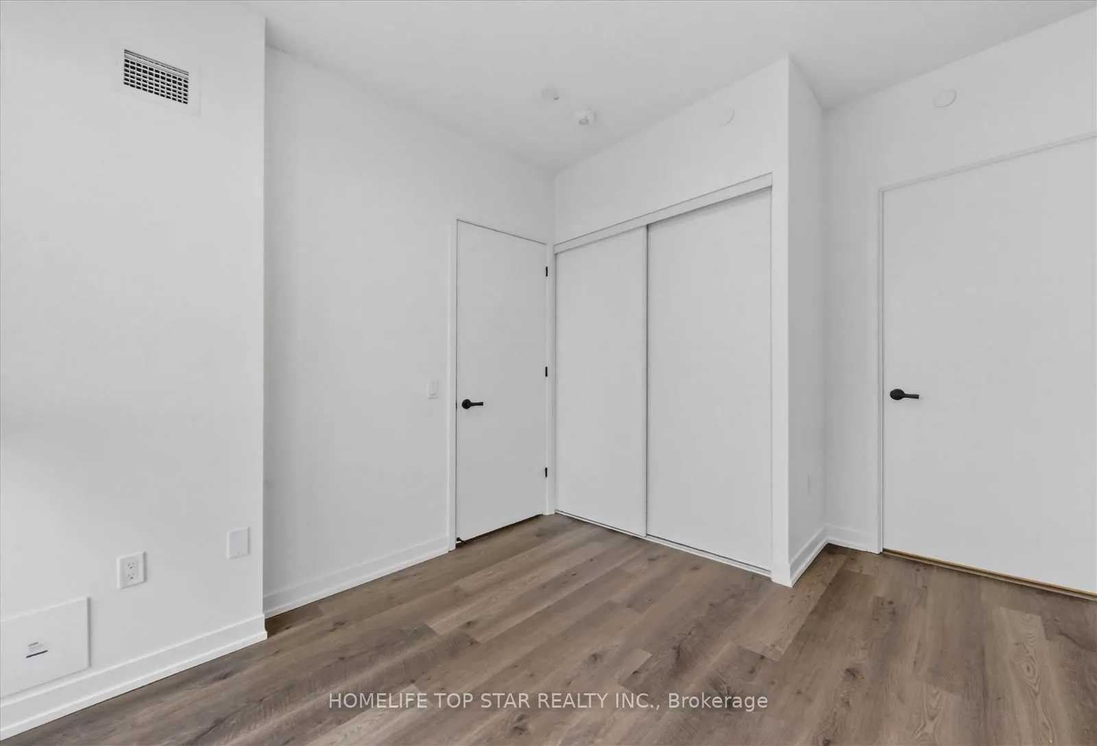 Photo 30 of Unit 5601, 8 Interchange Way, Vaughan, Vaughan Corporate Centre — HOMEH