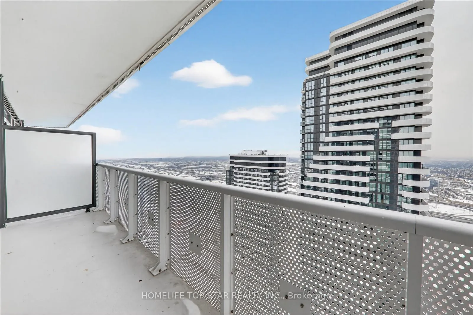 Photo 33 of Unit 5601, 8 Interchange Way, Vaughan, Vaughan Corporate Centre — HOMEH