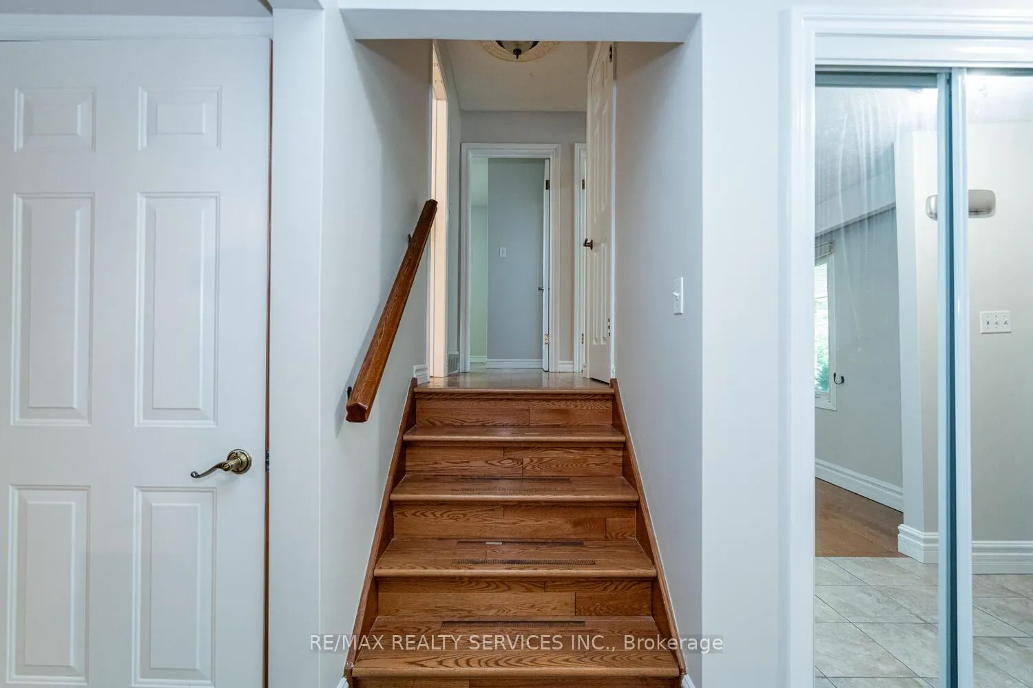 Photo 21 of 285 Thorncrest Drive, Waterloo, Lakeshore Village — HOMEH