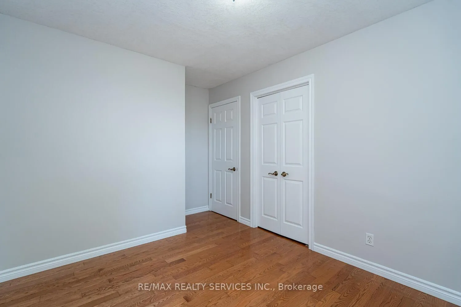 Photo 24 of 285 Thorncrest Drive, Waterloo, Lakeshore Village — HOMEH