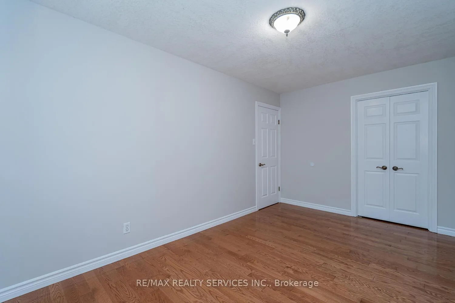 Photo 29 of 285 Thorncrest Drive, Waterloo, Lakeshore Village — HOMEH