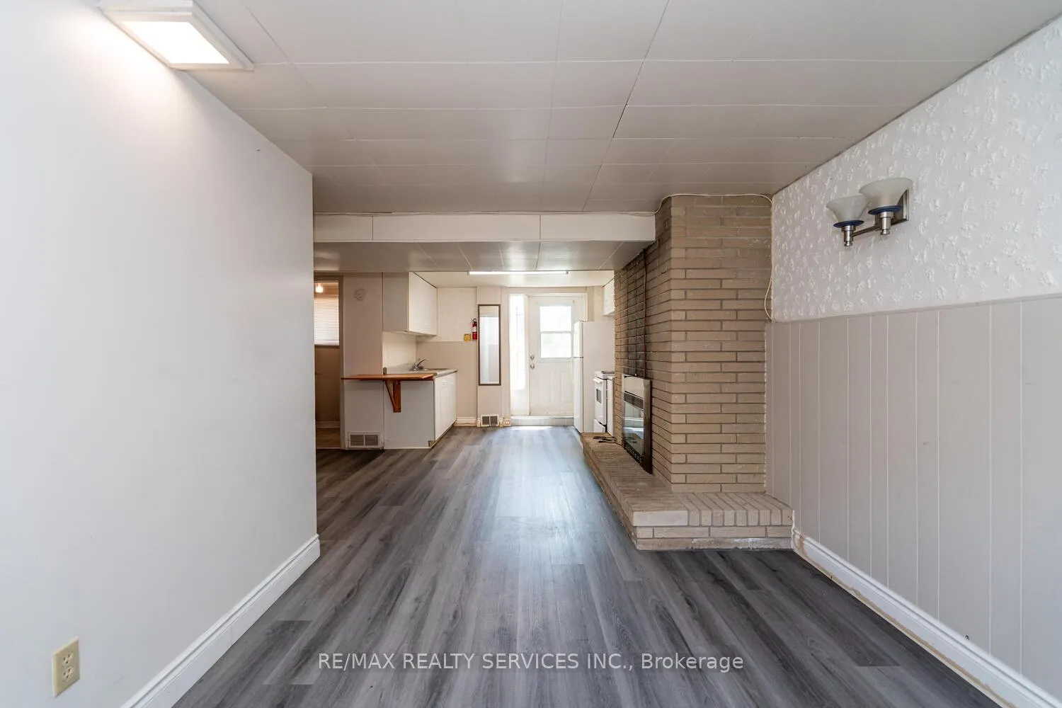Photo 32 of 285 Thorncrest Drive, Waterloo, Lakeshore Village — HOMEH