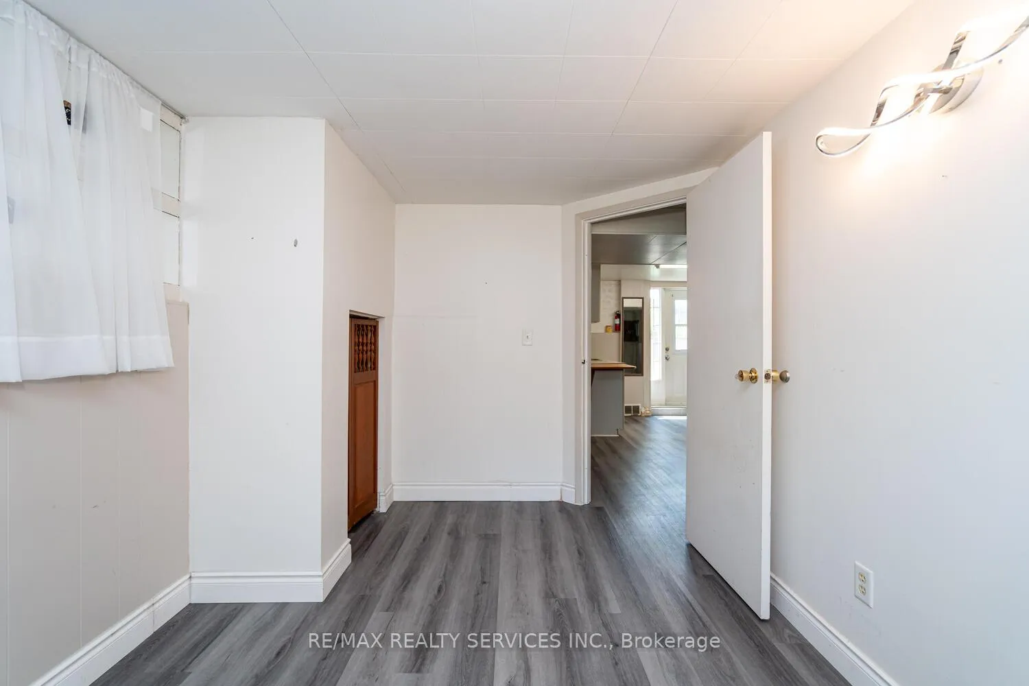 Photo 36 of 285 Thorncrest Drive, Waterloo, Lakeshore Village — HOMEH