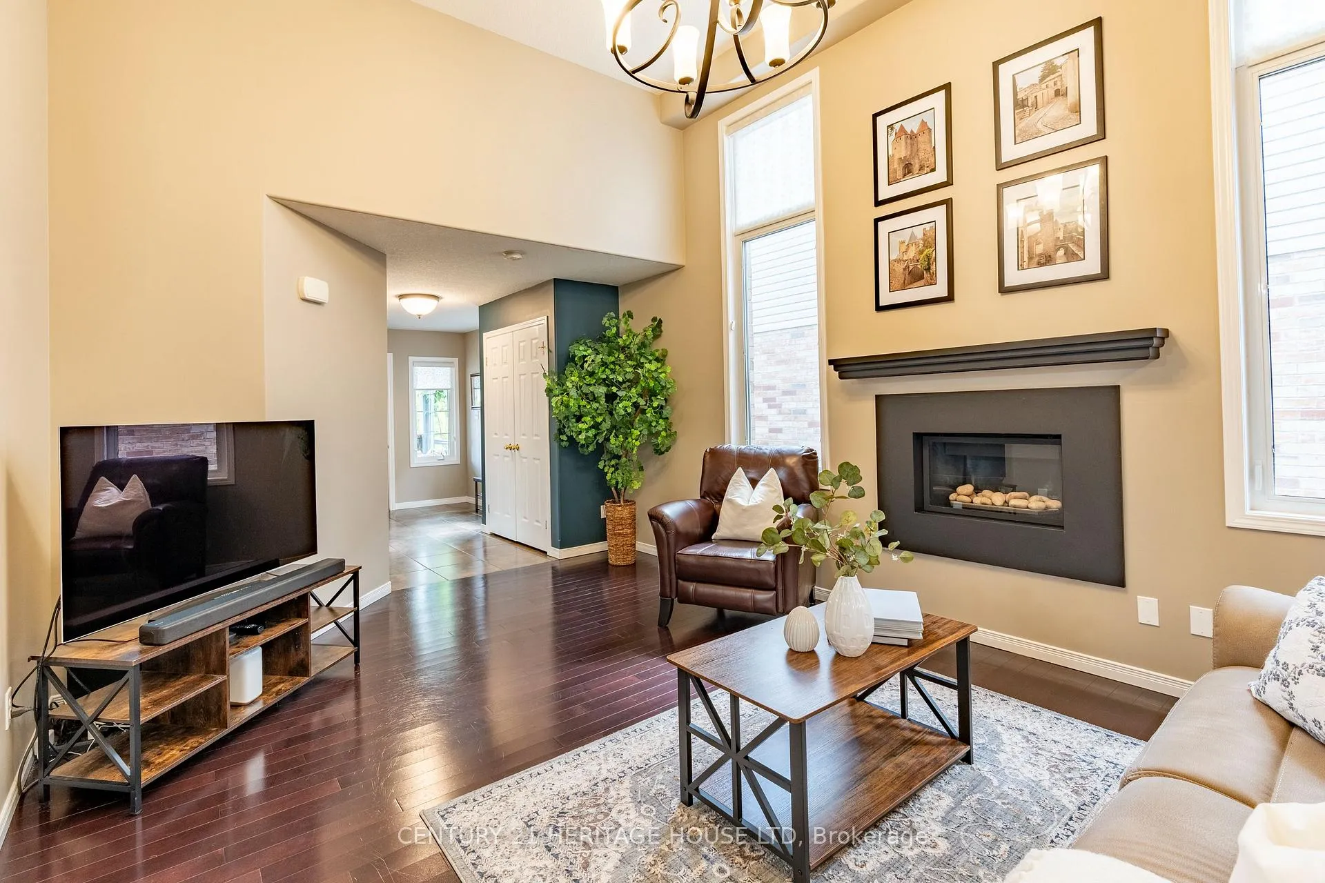 Photo 8 of 35 Parkvale Drive, Kitchener, Huron Park — HOMEH