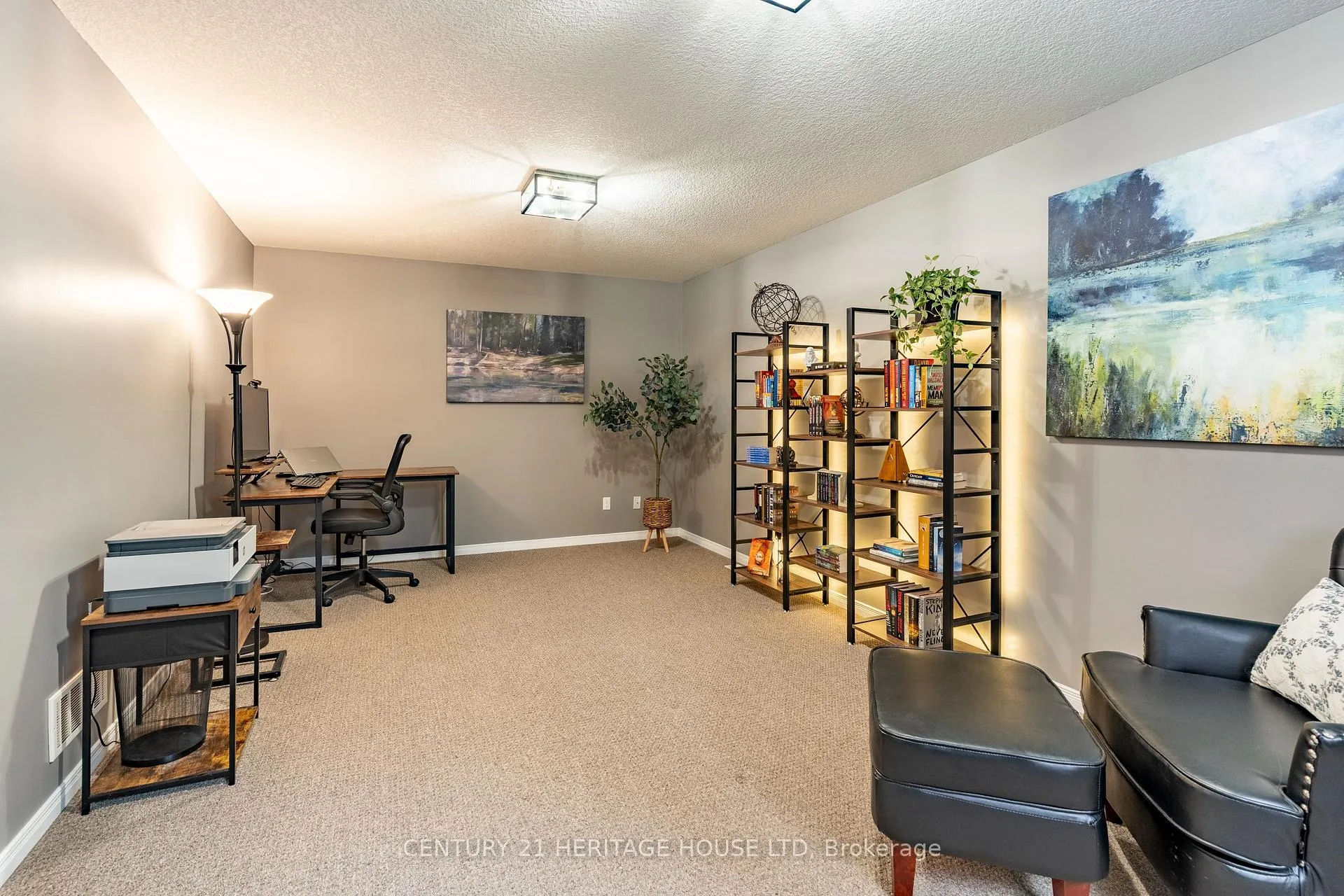 Photo 30 of 35 Parkvale Drive, Kitchener, Huron Park — HOMEH