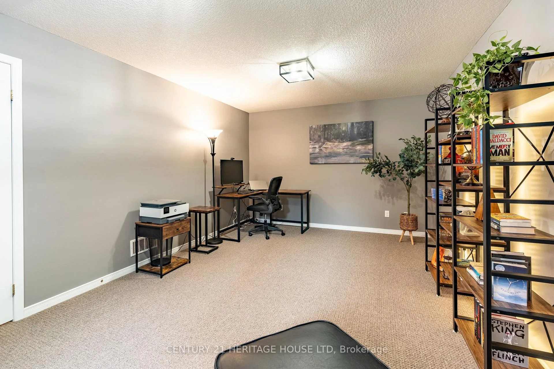 Photo 32 of 35 Parkvale Drive, Kitchener, Huron Park — HOMEH