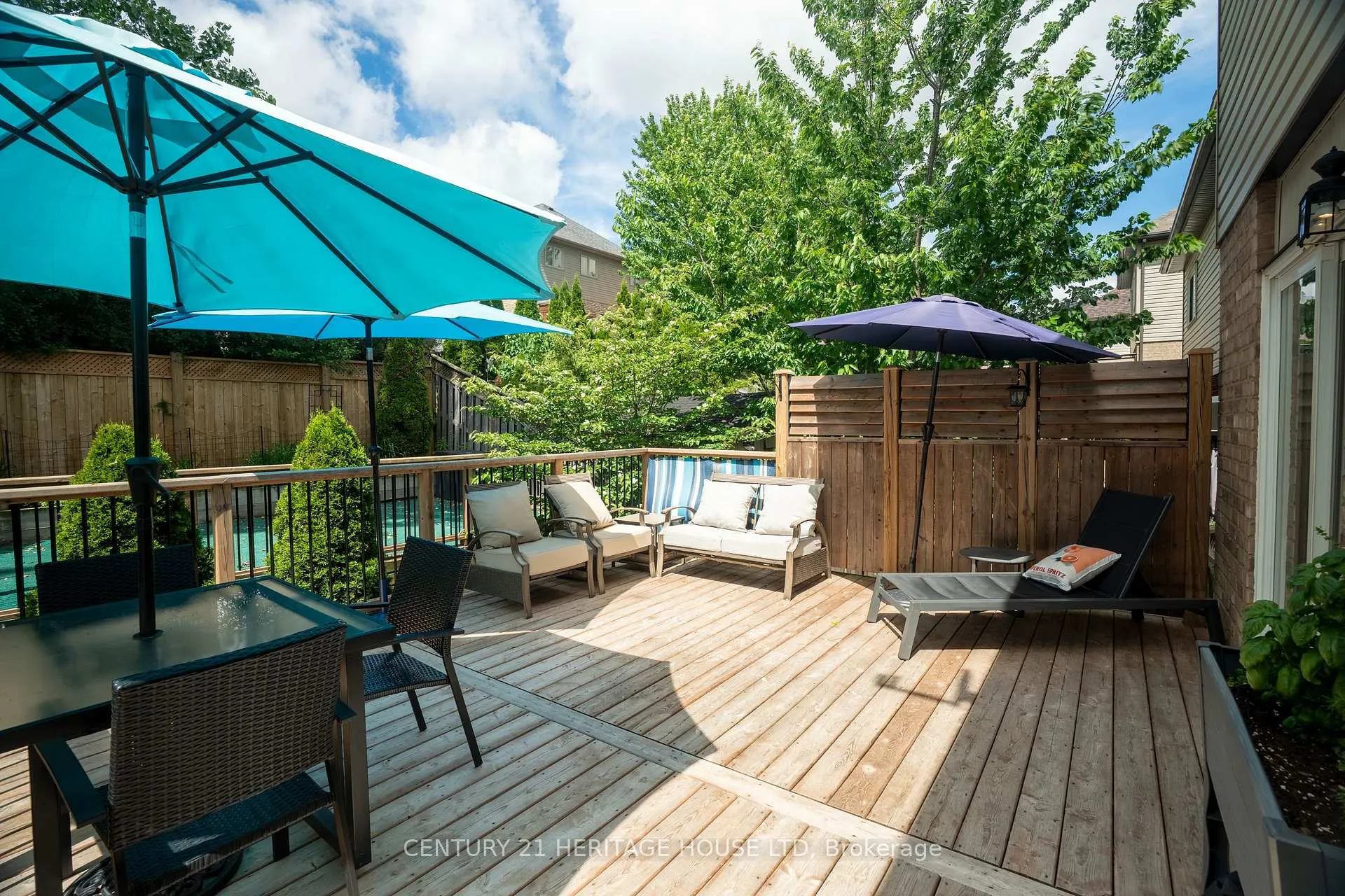 Photo 39 of 35 Parkvale Drive, Kitchener, Huron Park — HOMEH