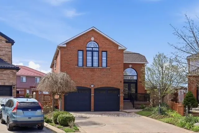 Photo 1 of 784 Avonshire Court, Mississauga, East Credit — HOMEH