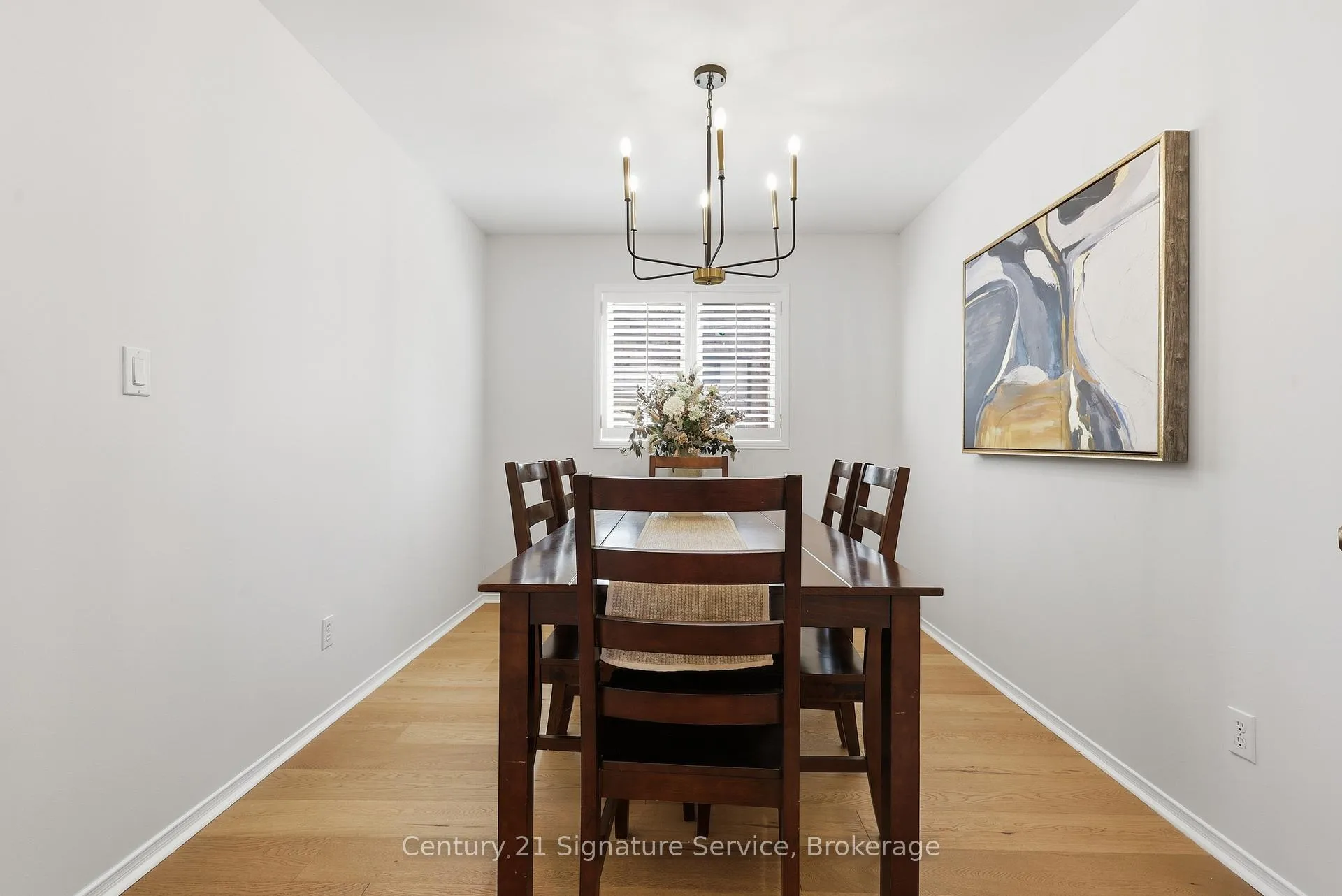 Photo 12 of 784 Avonshire Court, Mississauga, East Credit — HOMEH