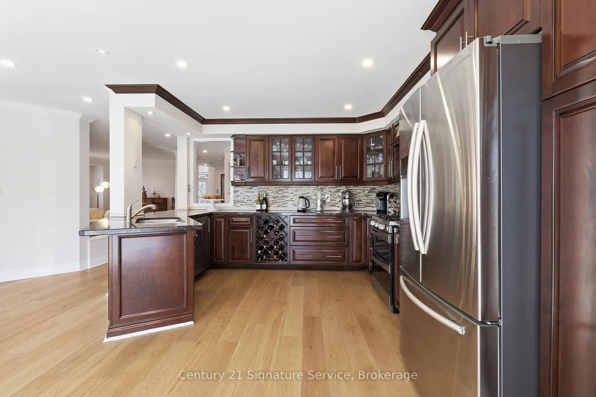 Photo 15 of 784 Avonshire Court, Mississauga, East Credit — HOMEH
