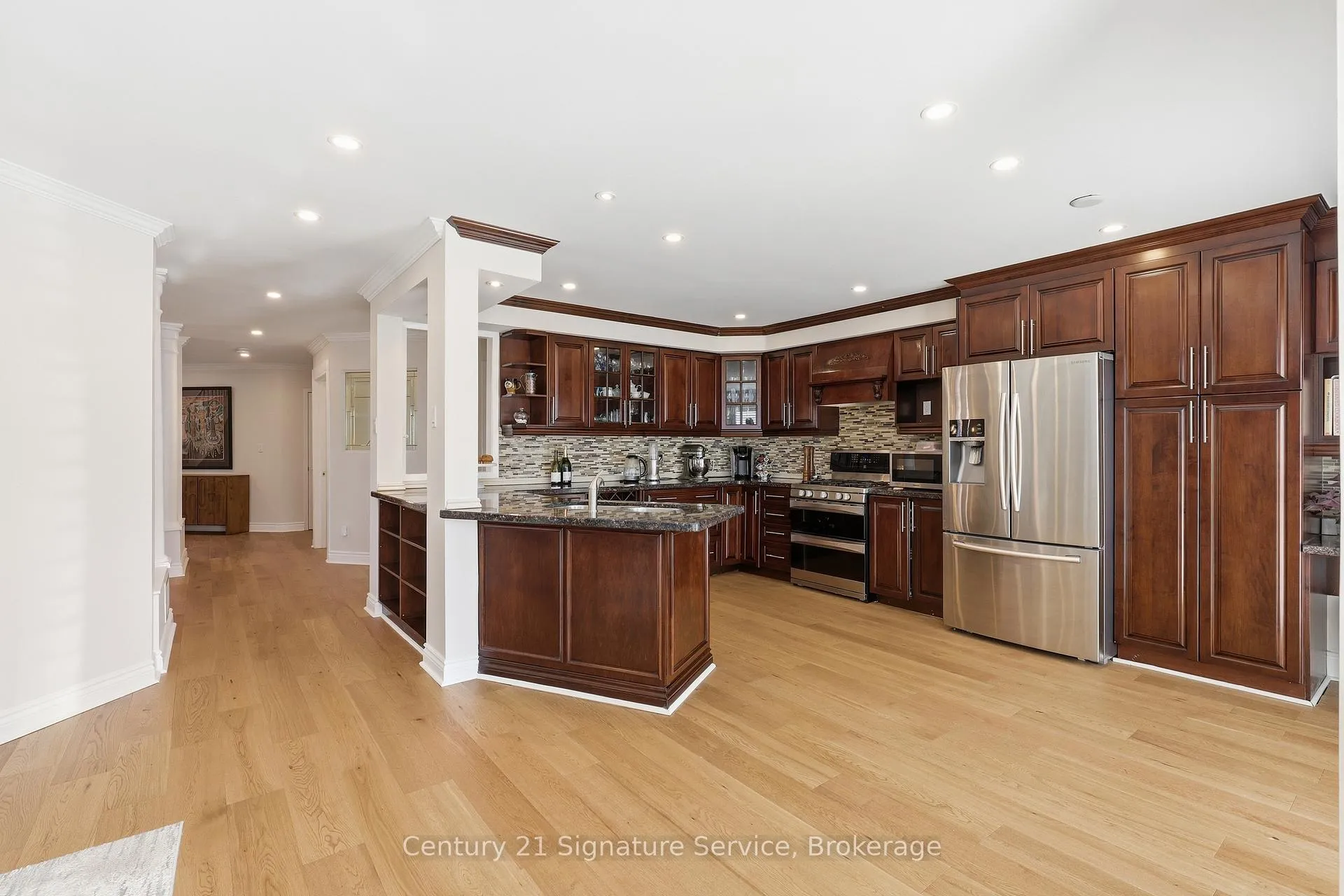 Photo 18 of 784 Avonshire Court, Mississauga, East Credit — HOMEH
