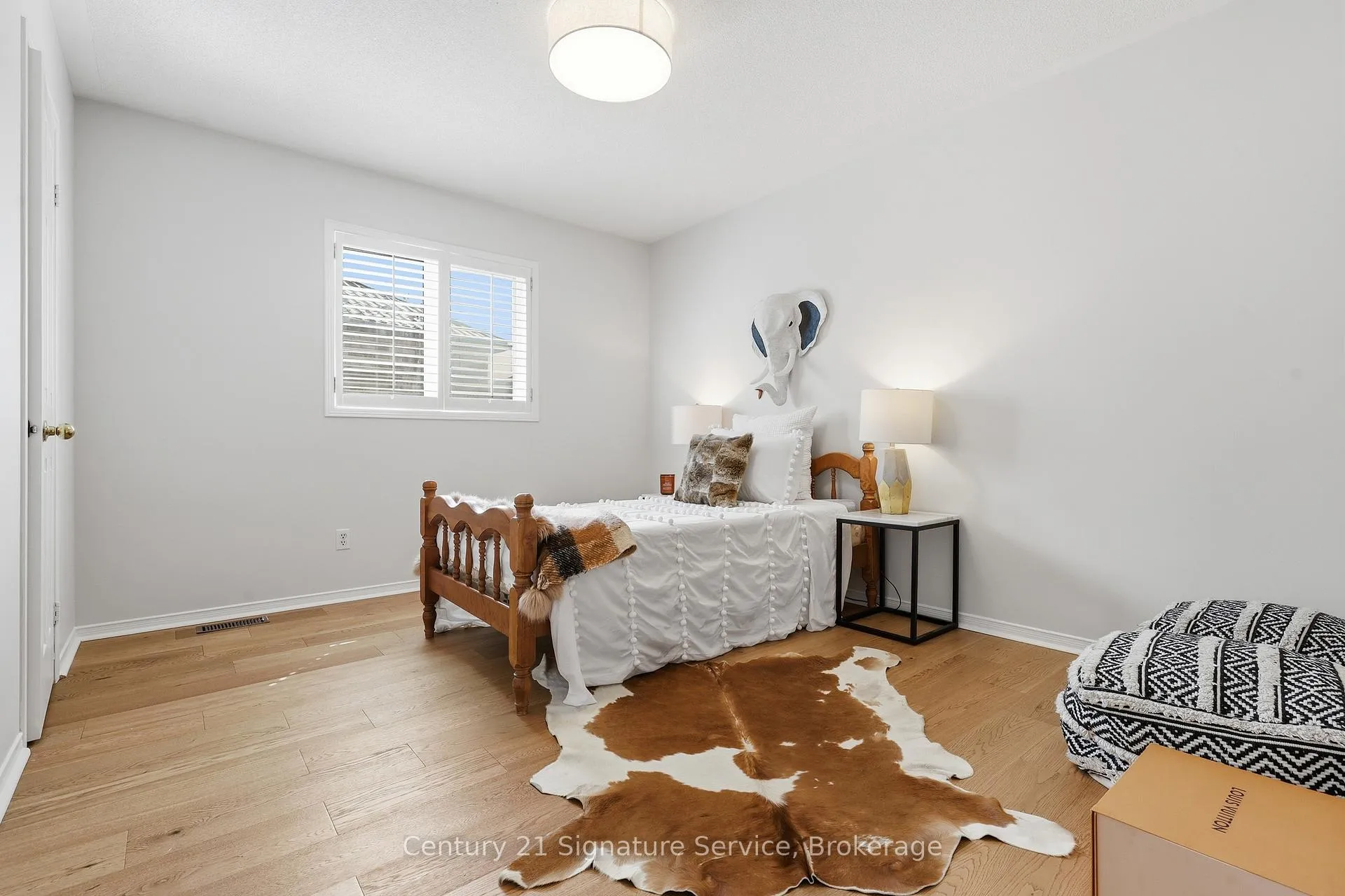 Photo 24 of 784 Avonshire Court, Mississauga, East Credit — HOMEH