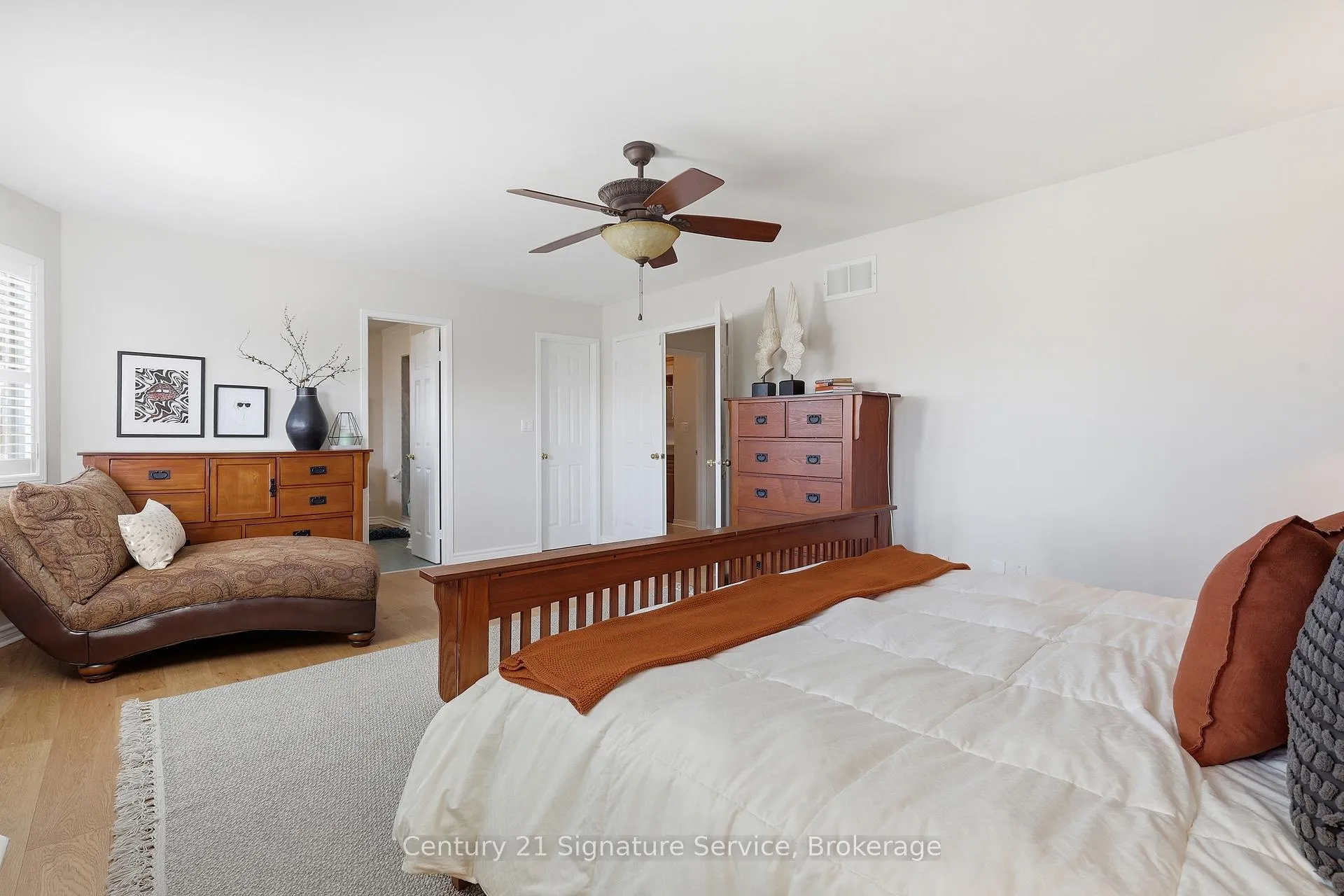 Photo 29 of 784 Avonshire Court, Mississauga, East Credit — HOMEH