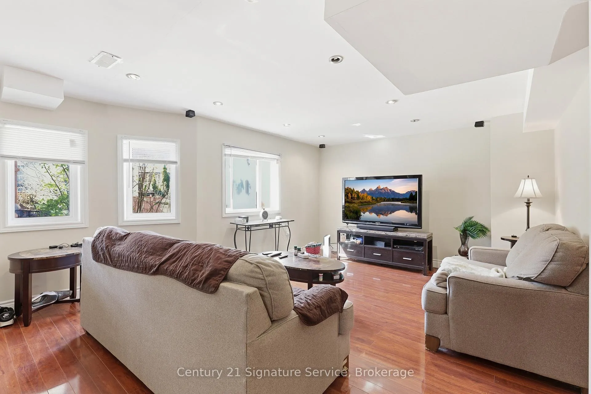 Photo 34 of 784 Avonshire Court, Mississauga, East Credit — HOMEH