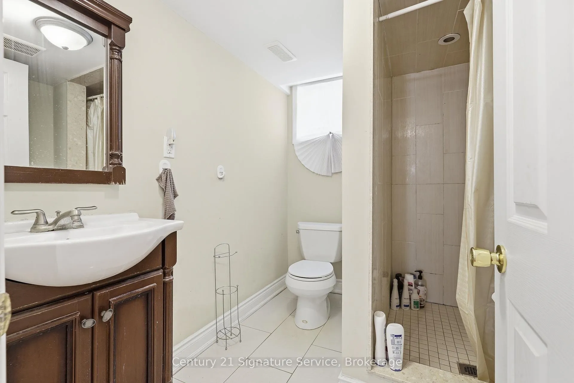 Photo 35 of 784 Avonshire Court, Mississauga, East Credit — HOMEH