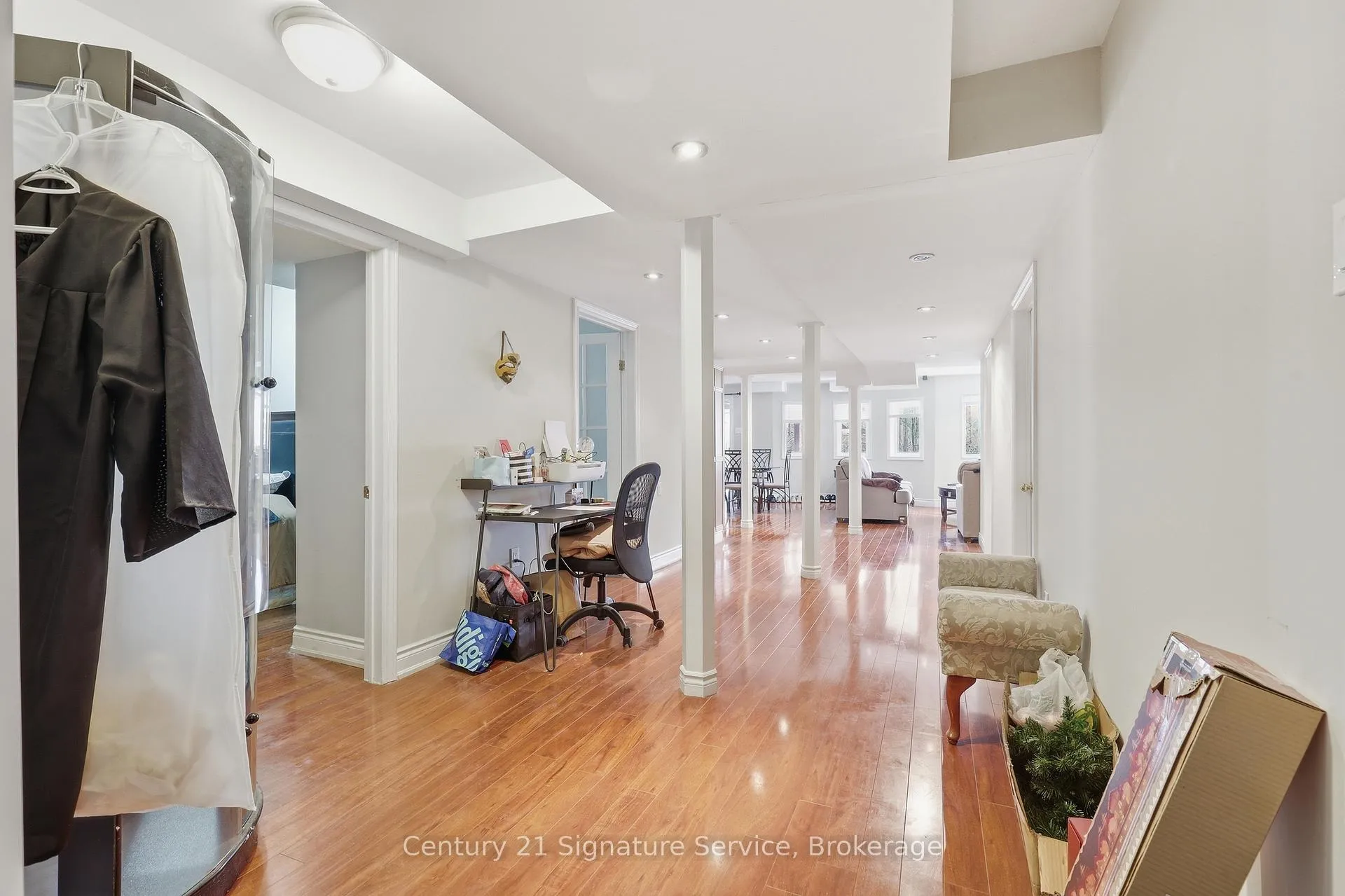 Photo 36 of 784 Avonshire Court, Mississauga, East Credit — HOMEH