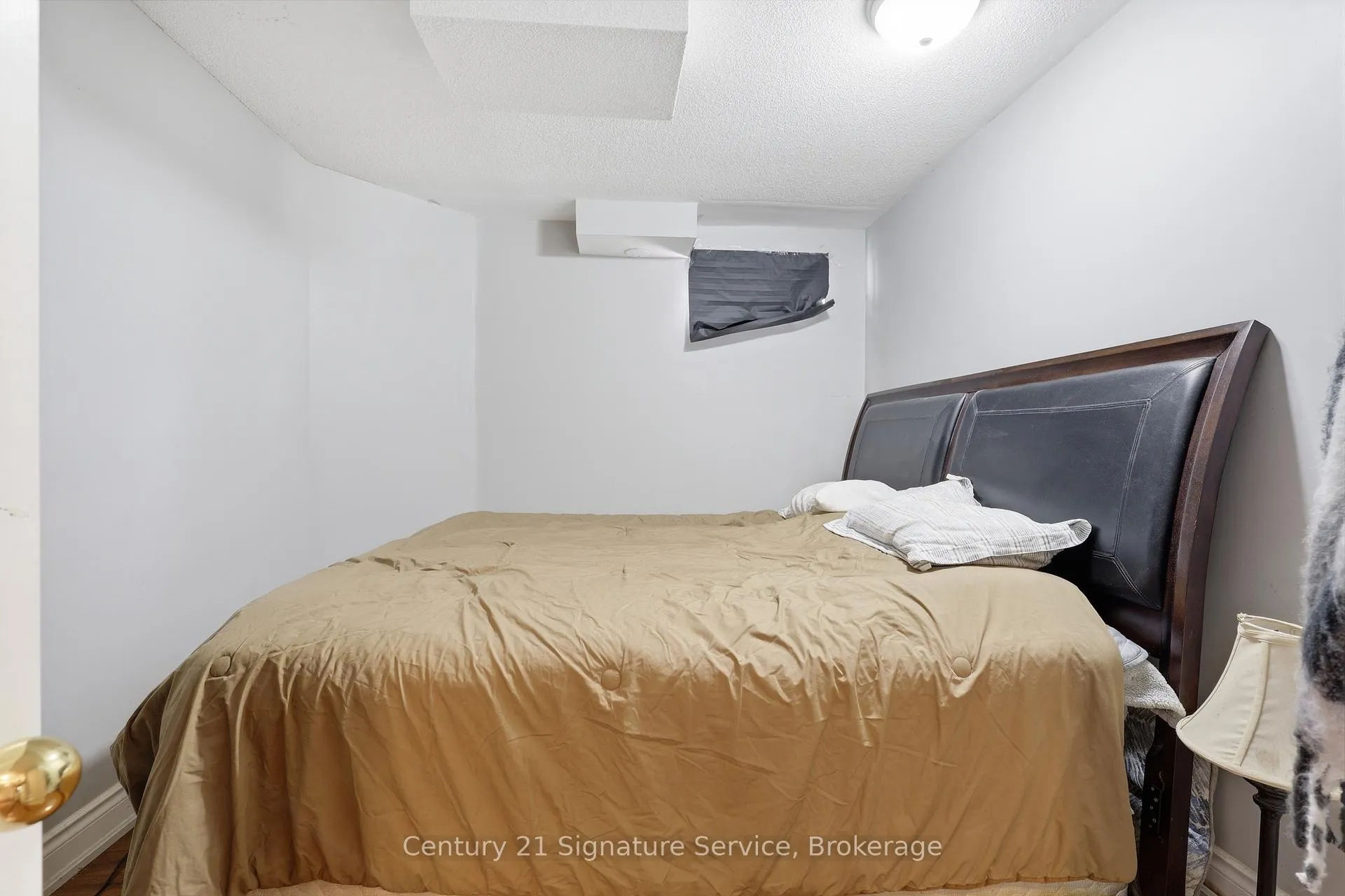 Photo 38 of 784 Avonshire Court, Mississauga, East Credit — HOMEH
