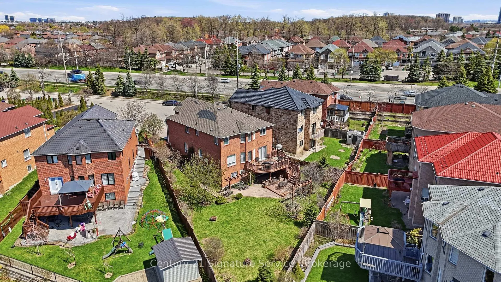 Photo 44 of 784 Avonshire Court, Mississauga, East Credit — HOMEH