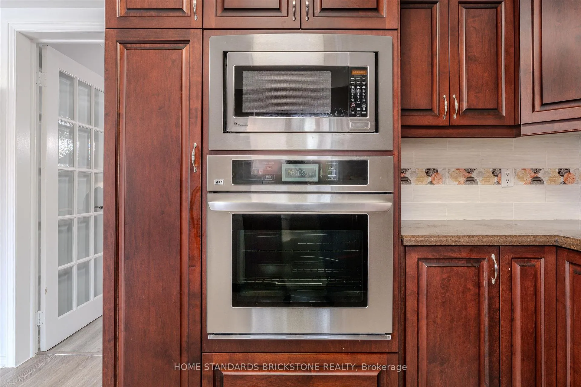 Photo 13 of 4538 Penhallow Road, Mississauga, East Credit — HOMEH