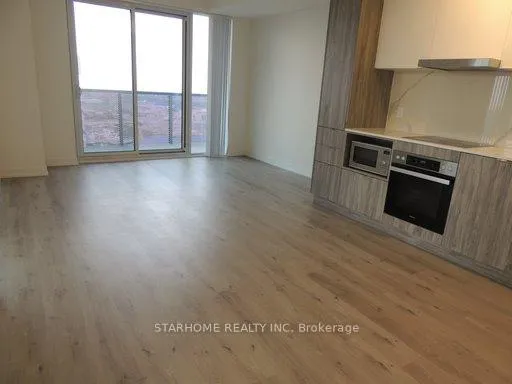 Photo 4 of Unit 5503, 138 Downes Street, Seguin, Waterfront Communities — HOMEH