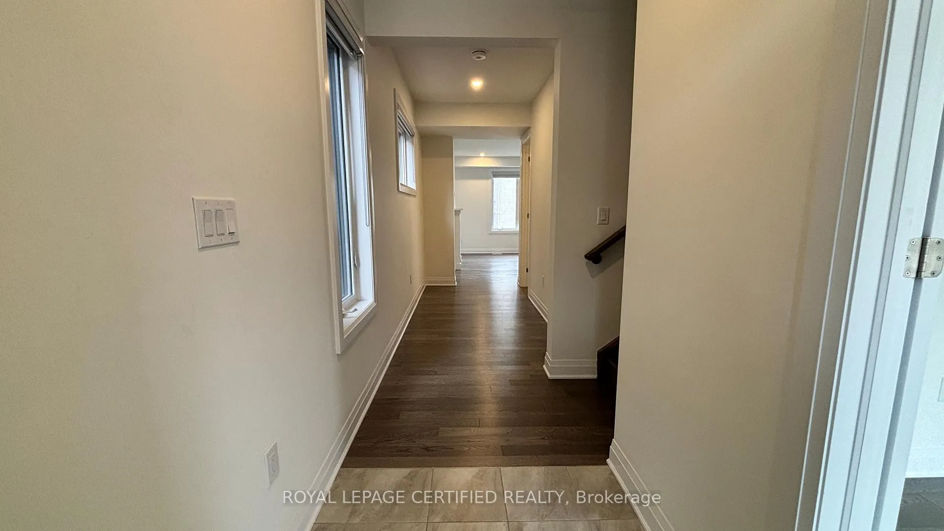 Photo 4 of 3281 Mariner Pass, Oakville, Glenorchy — HOMEH