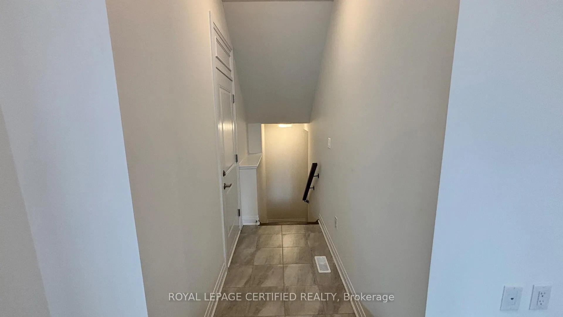 Photo 23 of 3281 Mariner Pass, Oakville, Glenorchy — HOMEH