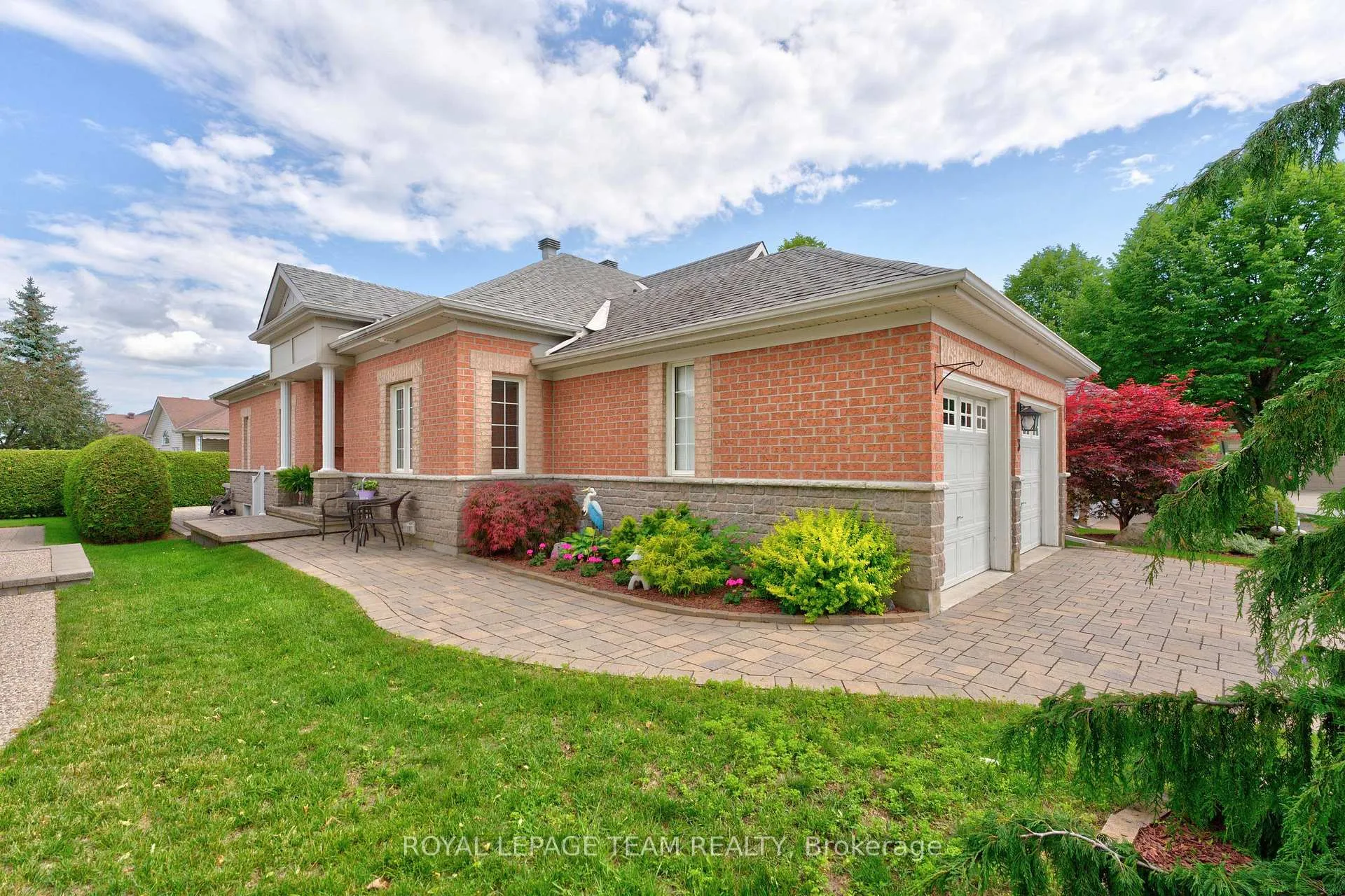 Photo 1 of 3 Goldora Private, Ottawa, Kanata - Kanata Lakes/Heritage Hills — HOMEH