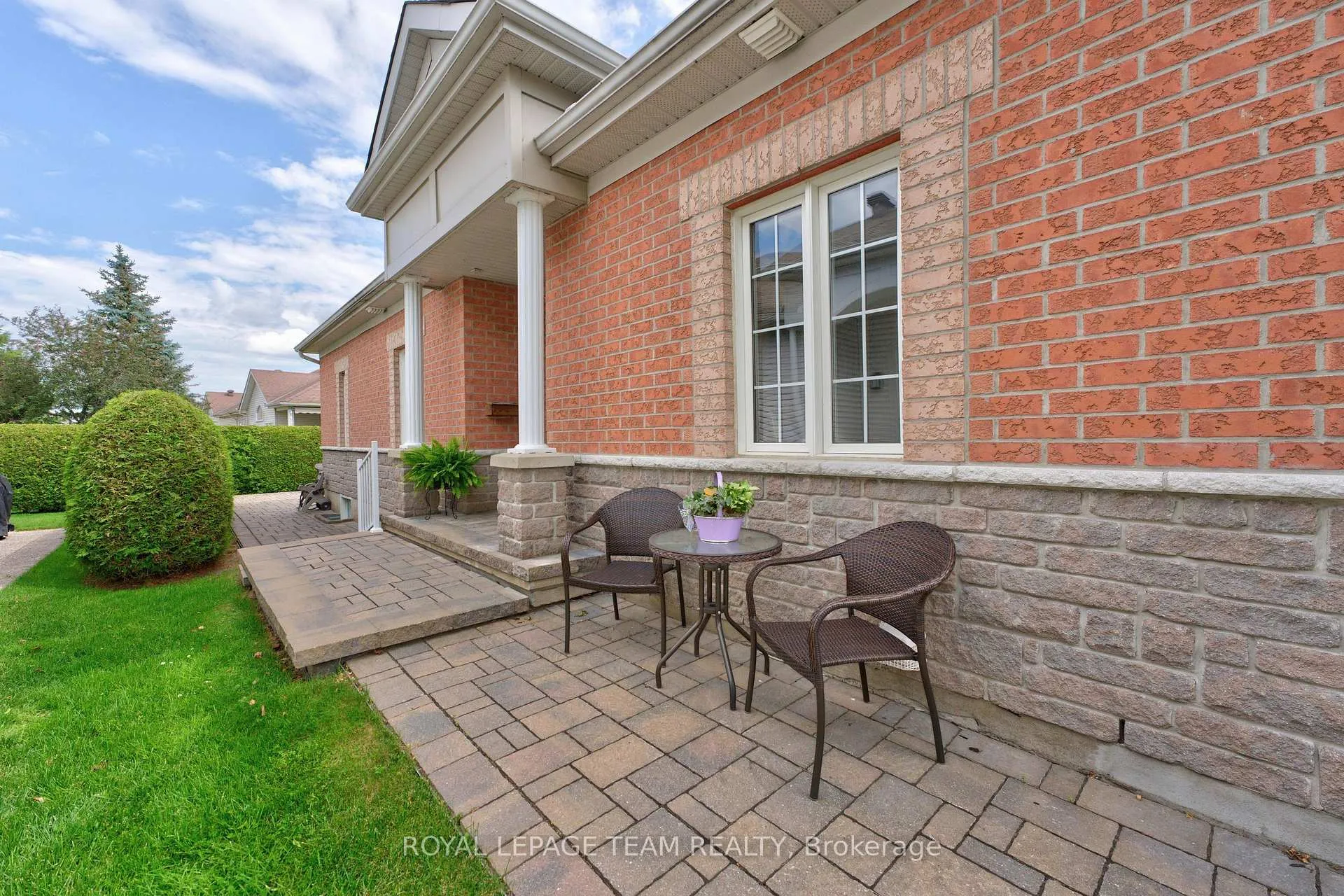 Photo 3 of 3 Goldora Private, Ottawa, Kanata - Kanata Lakes/Heritage Hills — HOMEH