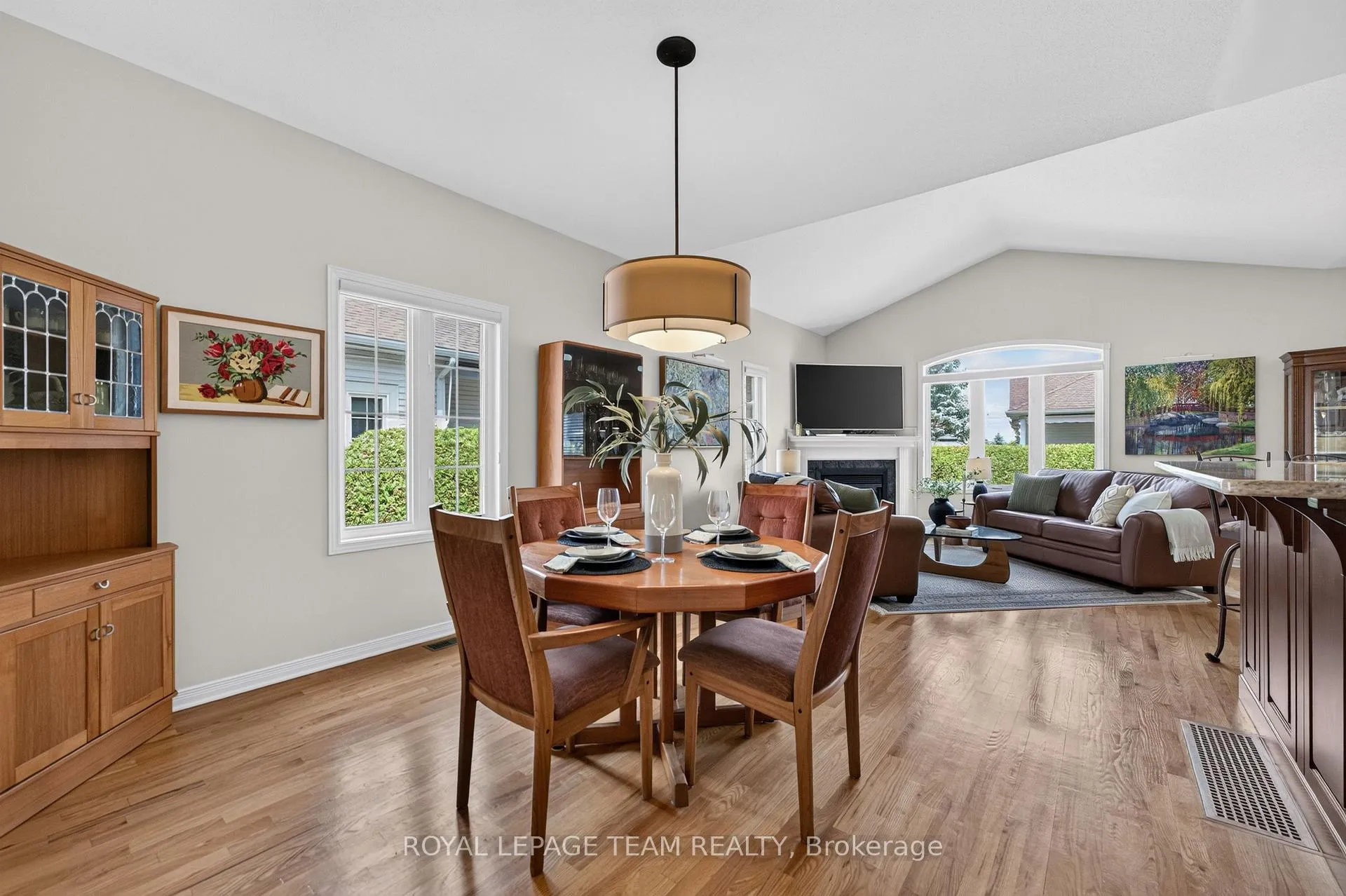 Photo 6 of 3 Goldora Private, Ottawa, Kanata - Kanata Lakes/Heritage Hills — HOMEH