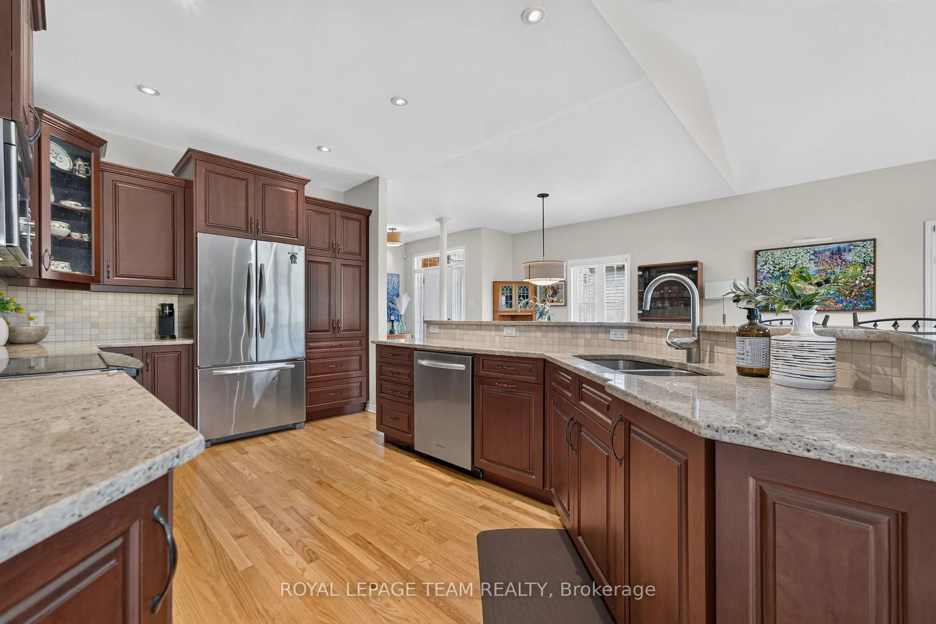 Photo 15 of 3 Goldora Private, Ottawa, Kanata - Kanata Lakes/Heritage Hills — HOMEH