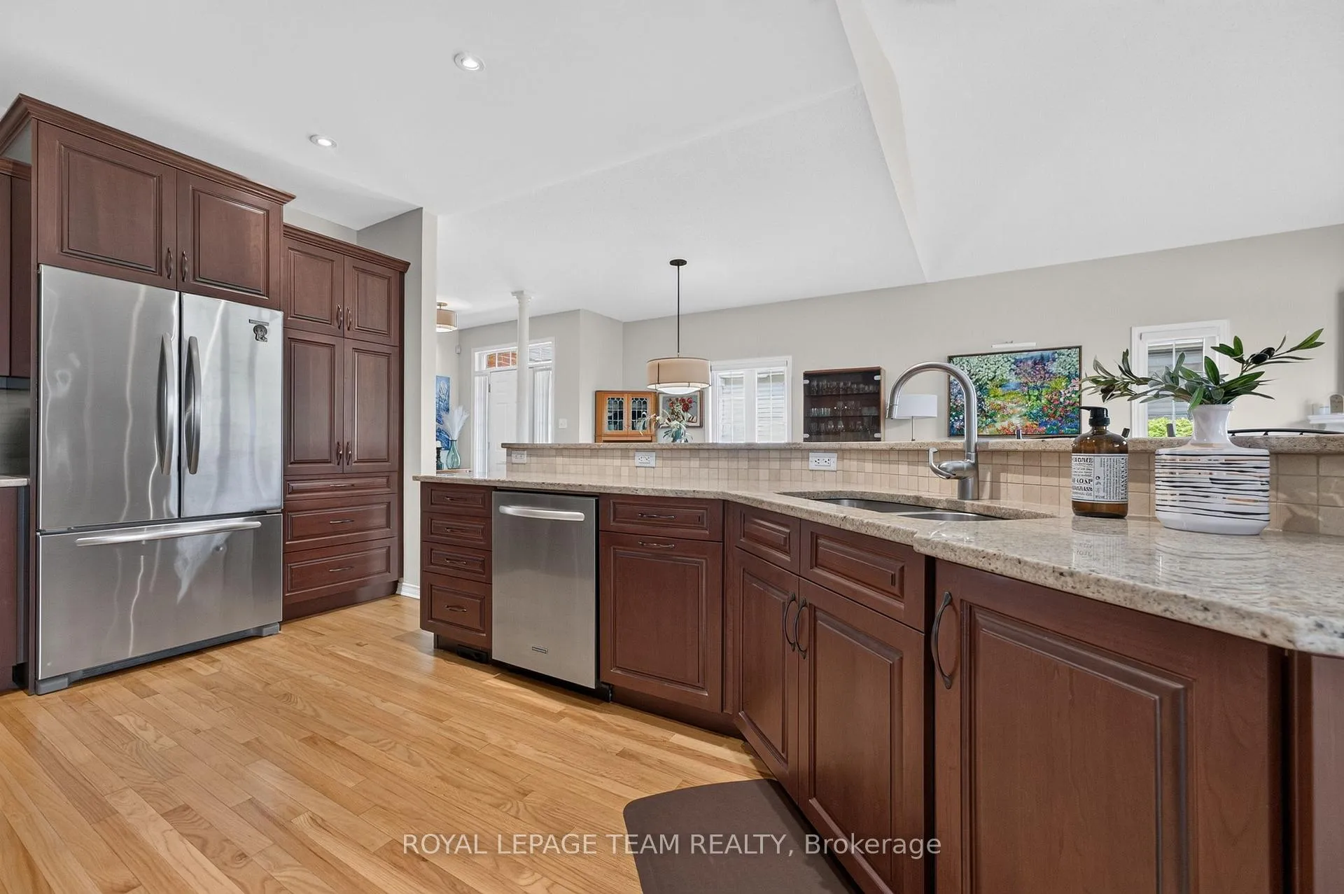 Photo 16 of 3 Goldora Private, Ottawa, Kanata - Kanata Lakes/Heritage Hills — HOMEH