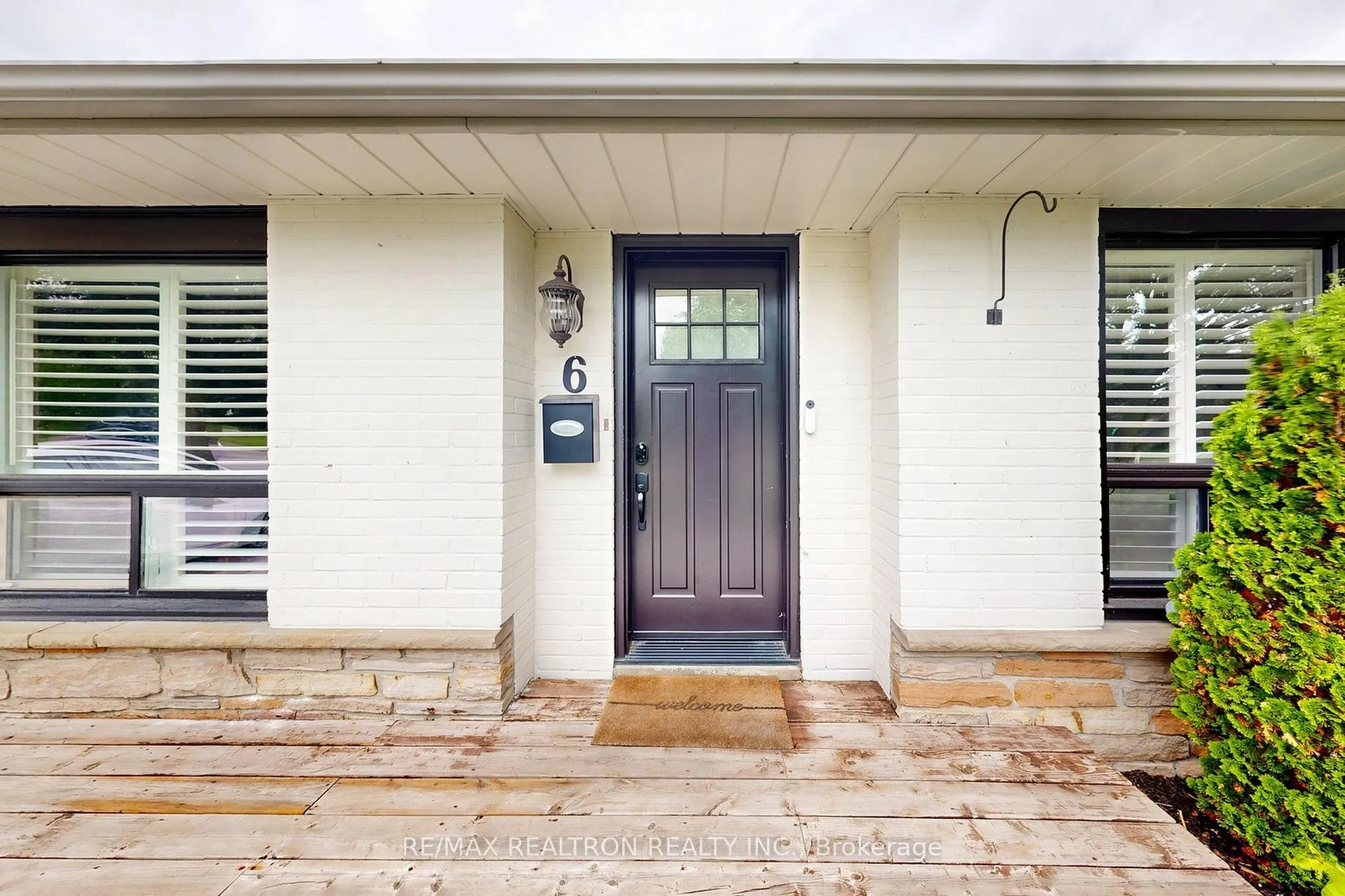 Photo 3 of 6 Dorling Avenue, Ajax, South East — HOMEH