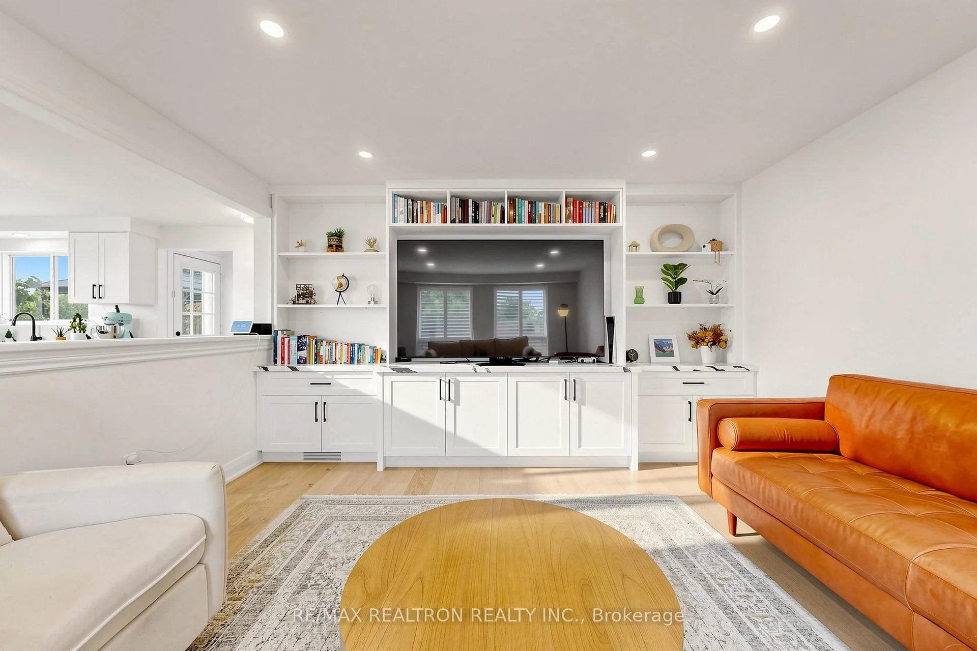 Photo 8 of 6 Dorling Avenue, Ajax, South East — HOMEH