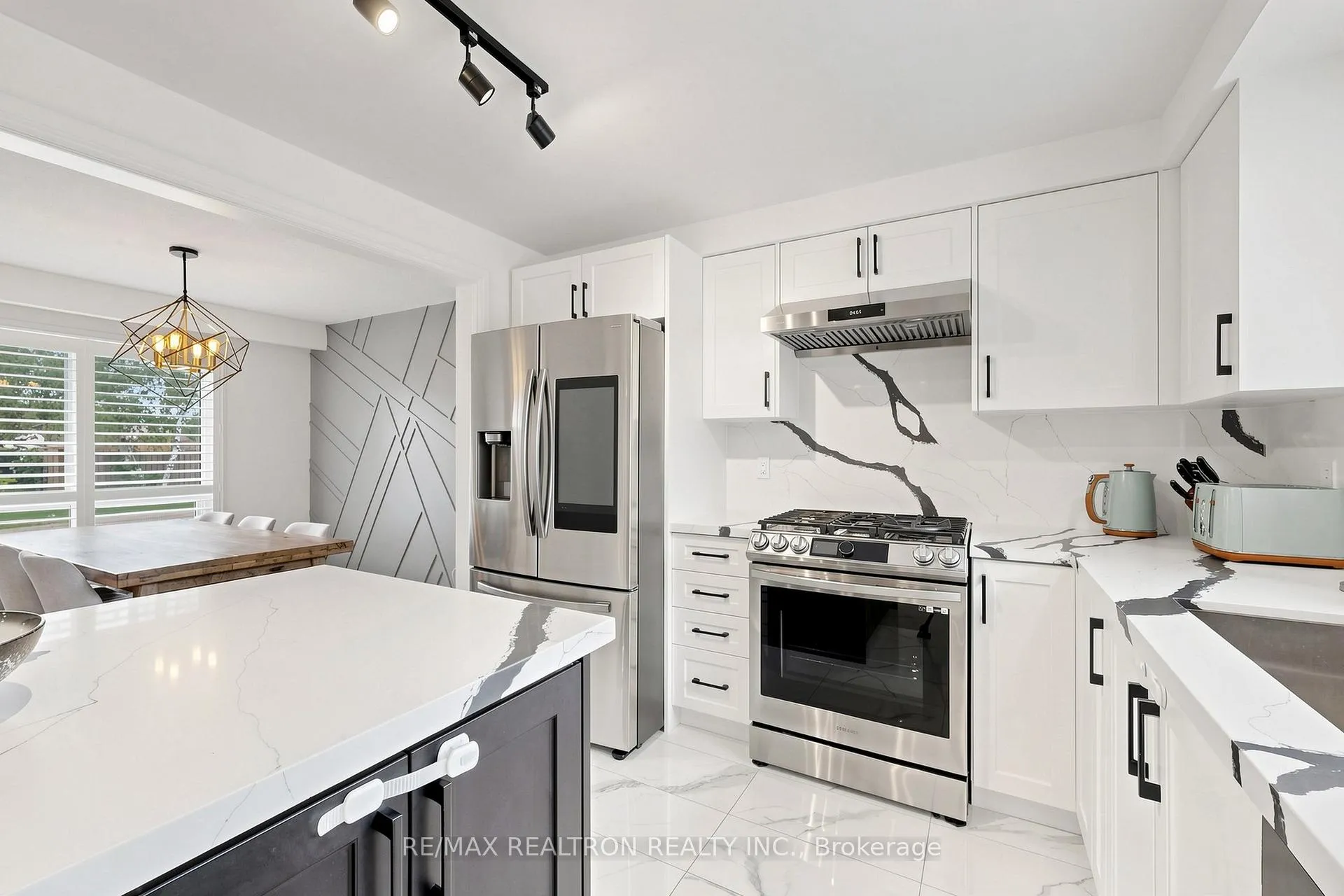 Photo 18 of 6 Dorling Avenue, Ajax, South East — HOMEH