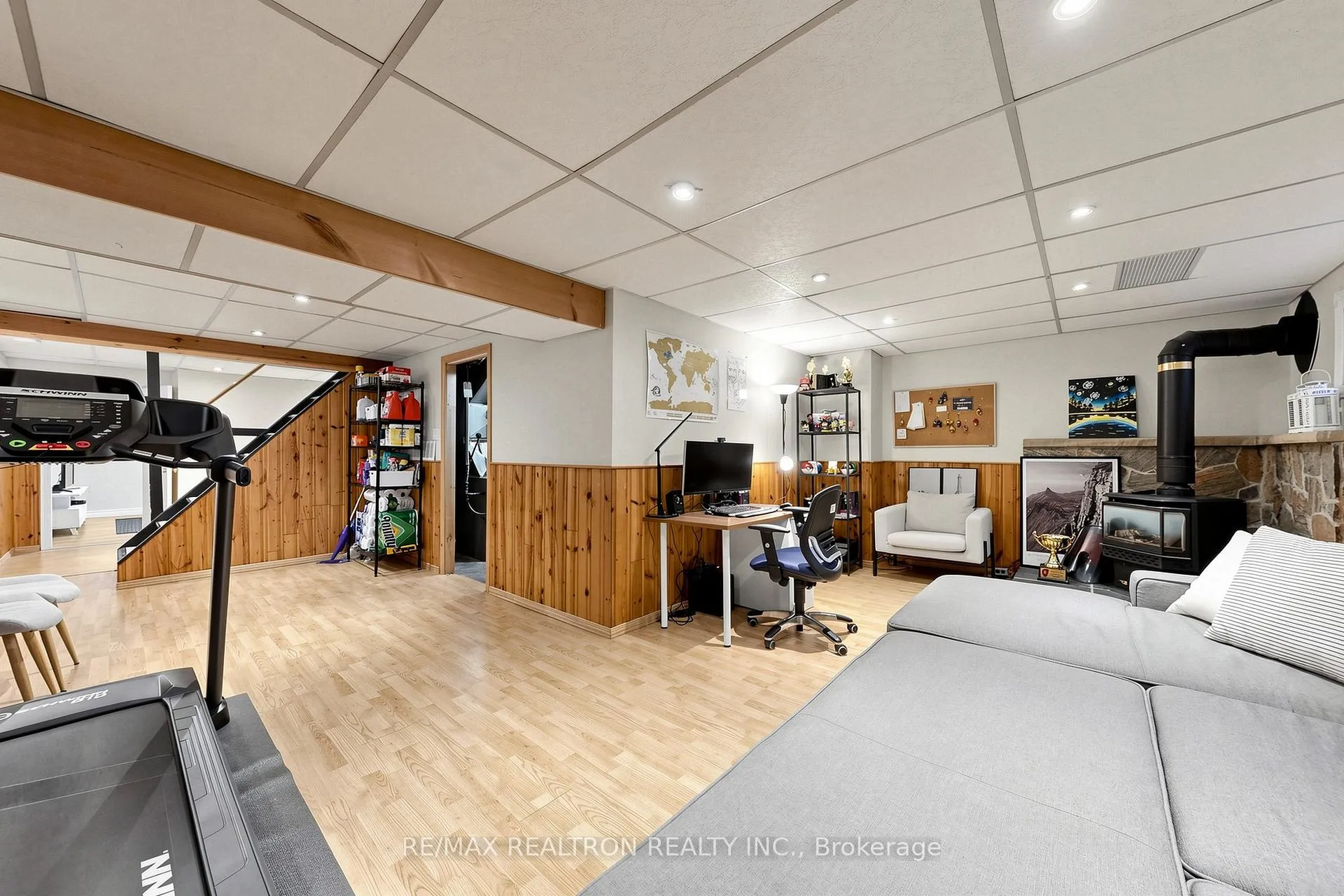 Photo 33 of 6 Dorling Avenue, Ajax, South East — HOMEH