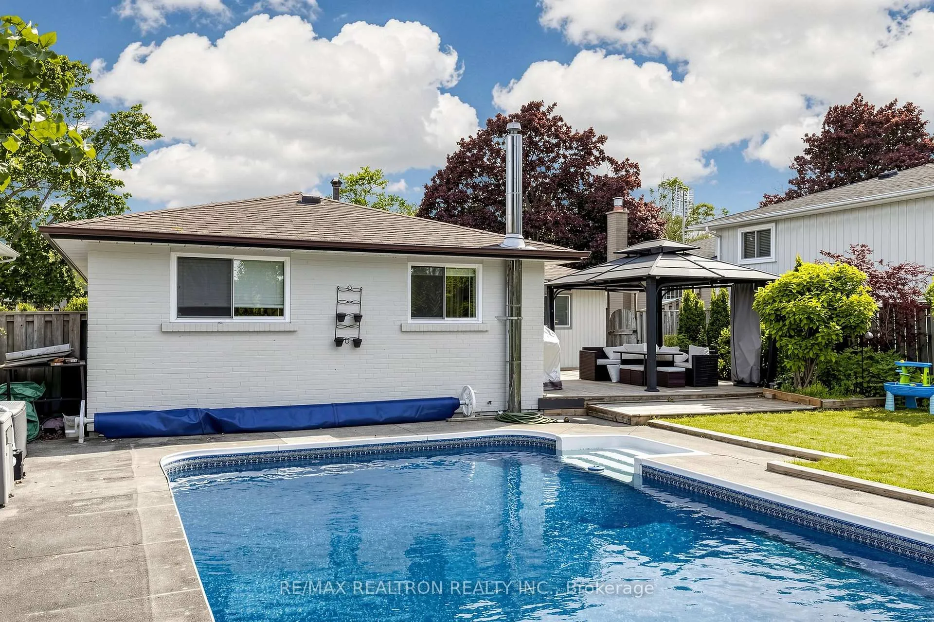 Photo 41 of 6 Dorling Avenue, Ajax, South East — HOMEH
