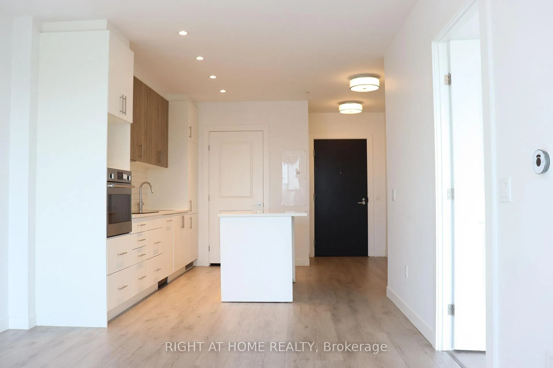 Photo 7 of Unit 803, 181 King Street S, Waterloo, Uptown West — HOMEH