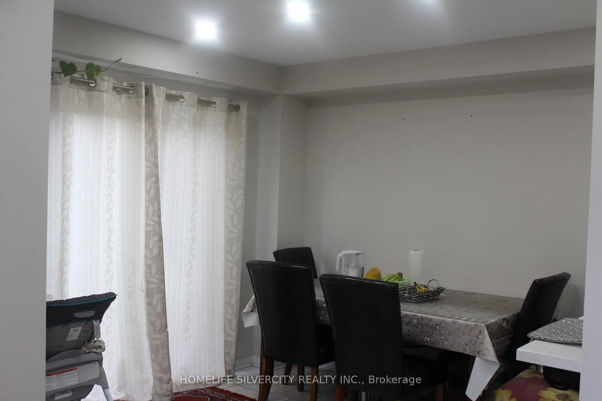 Photo 15 of 92 Tomabrook Crescent, Brampton, Sandringham-Wellington — HOMEH