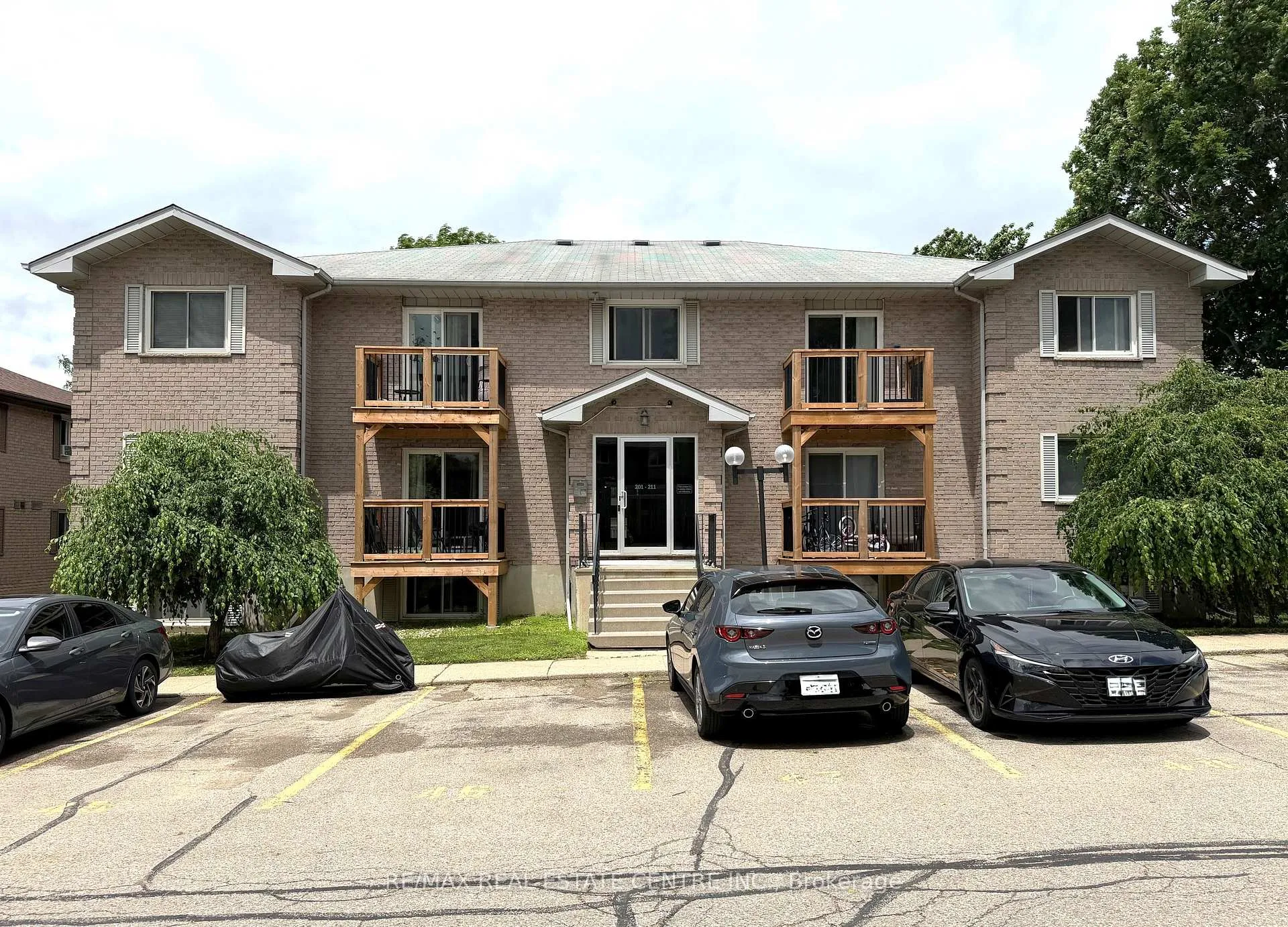 Photo of Unit 206, 266 Overlea Drive